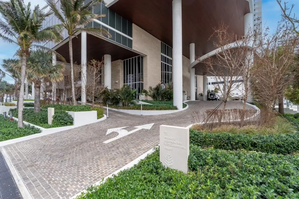 525 N Fort Lauderdale Beach Blvd, #1204