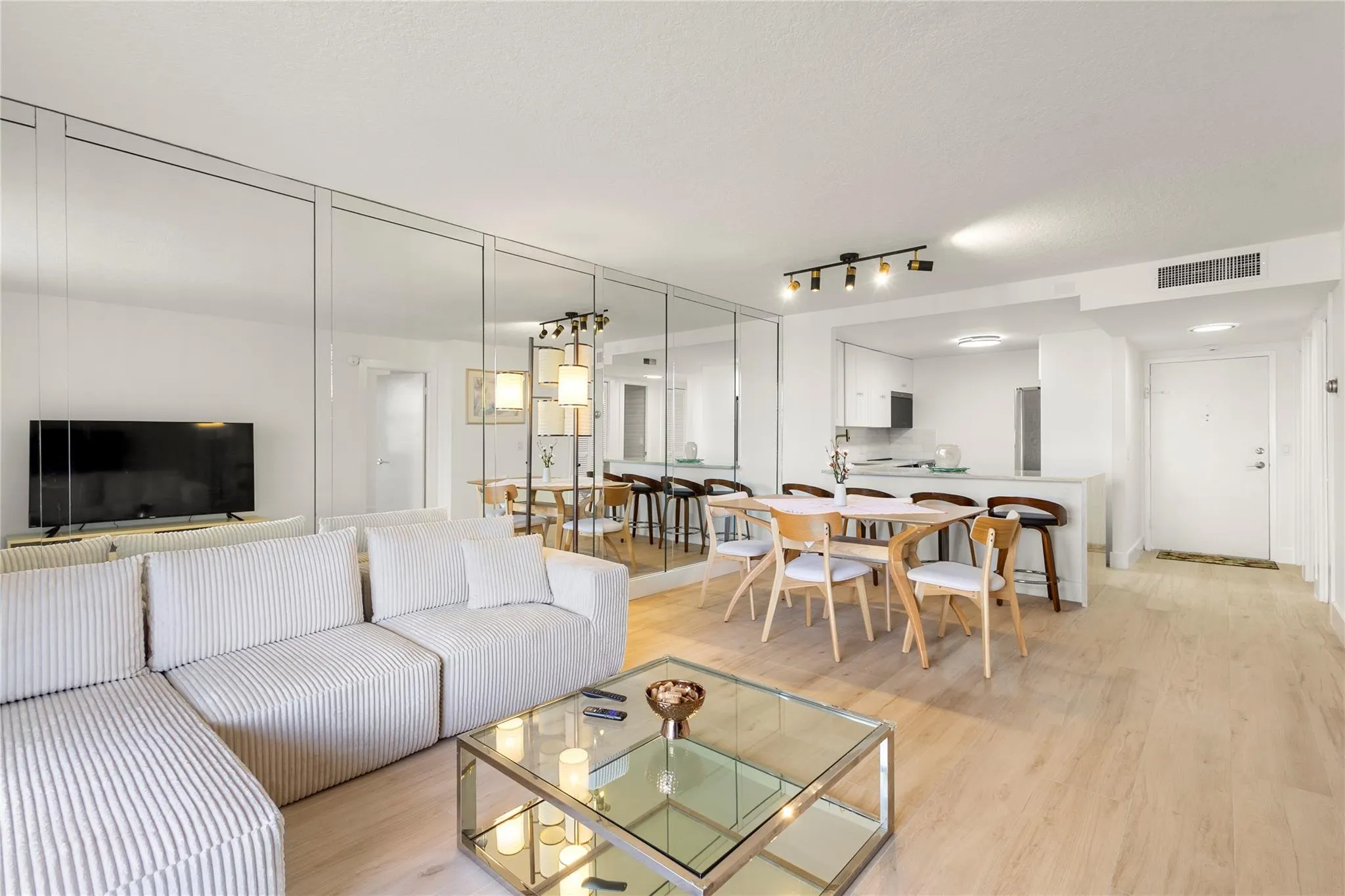 2000 S Ocean Blvd, #2P