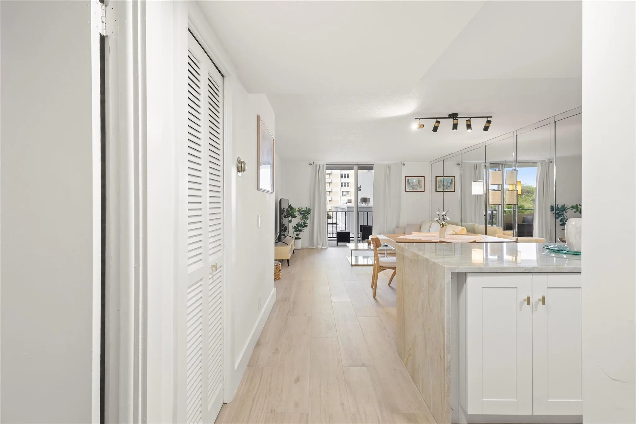 2000 S Ocean Blvd, #2P