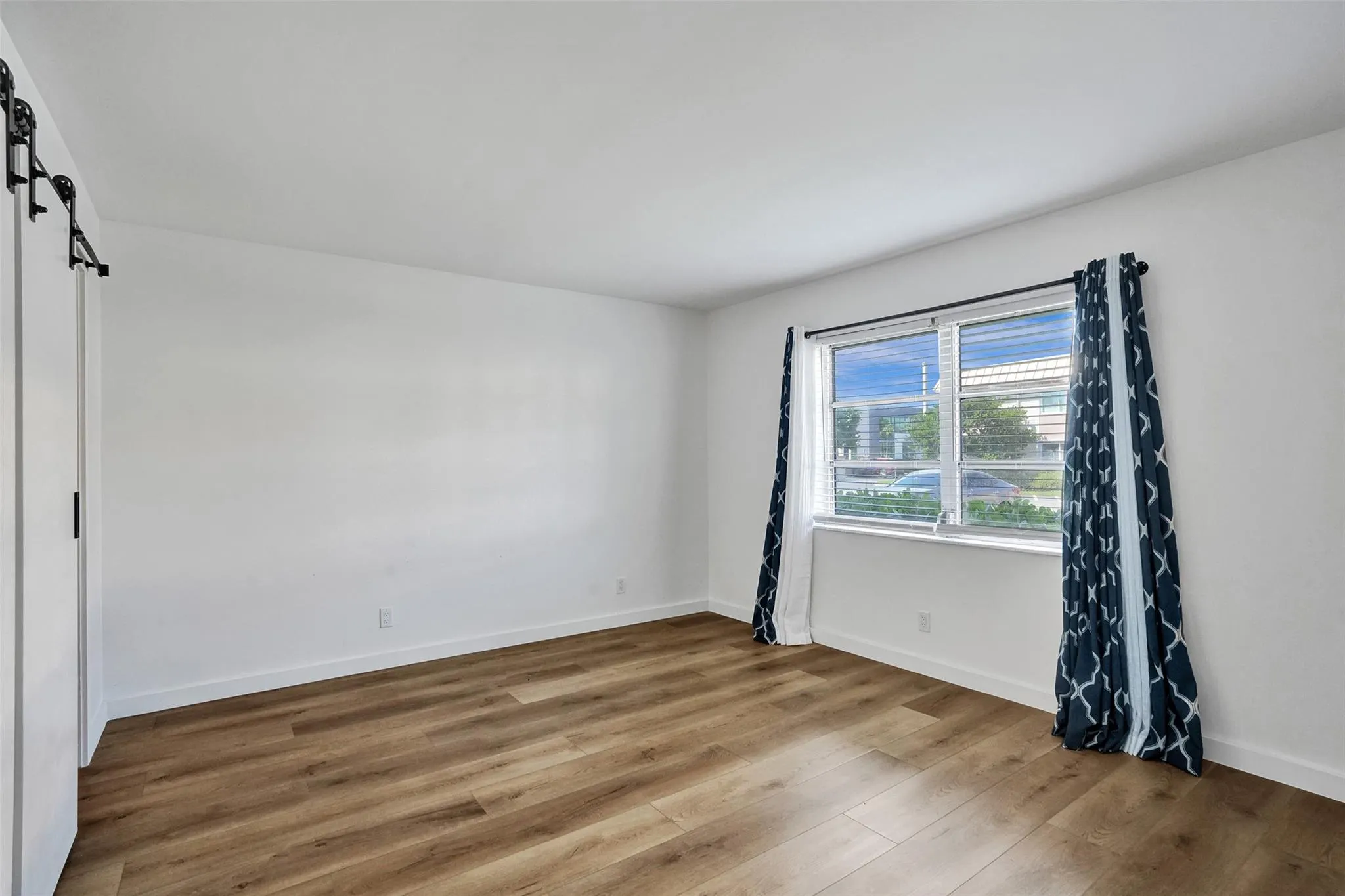 12 NE 19th Ct, #110A