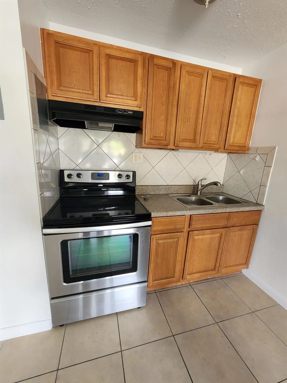 2032 NE 26th St, #1-6
