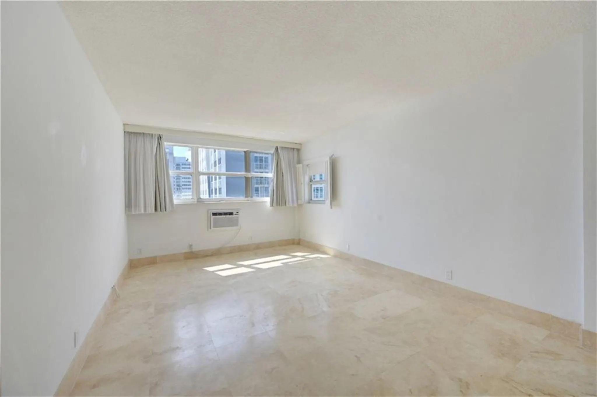 345 N Fort Lauderdale Beach Blvd, #707