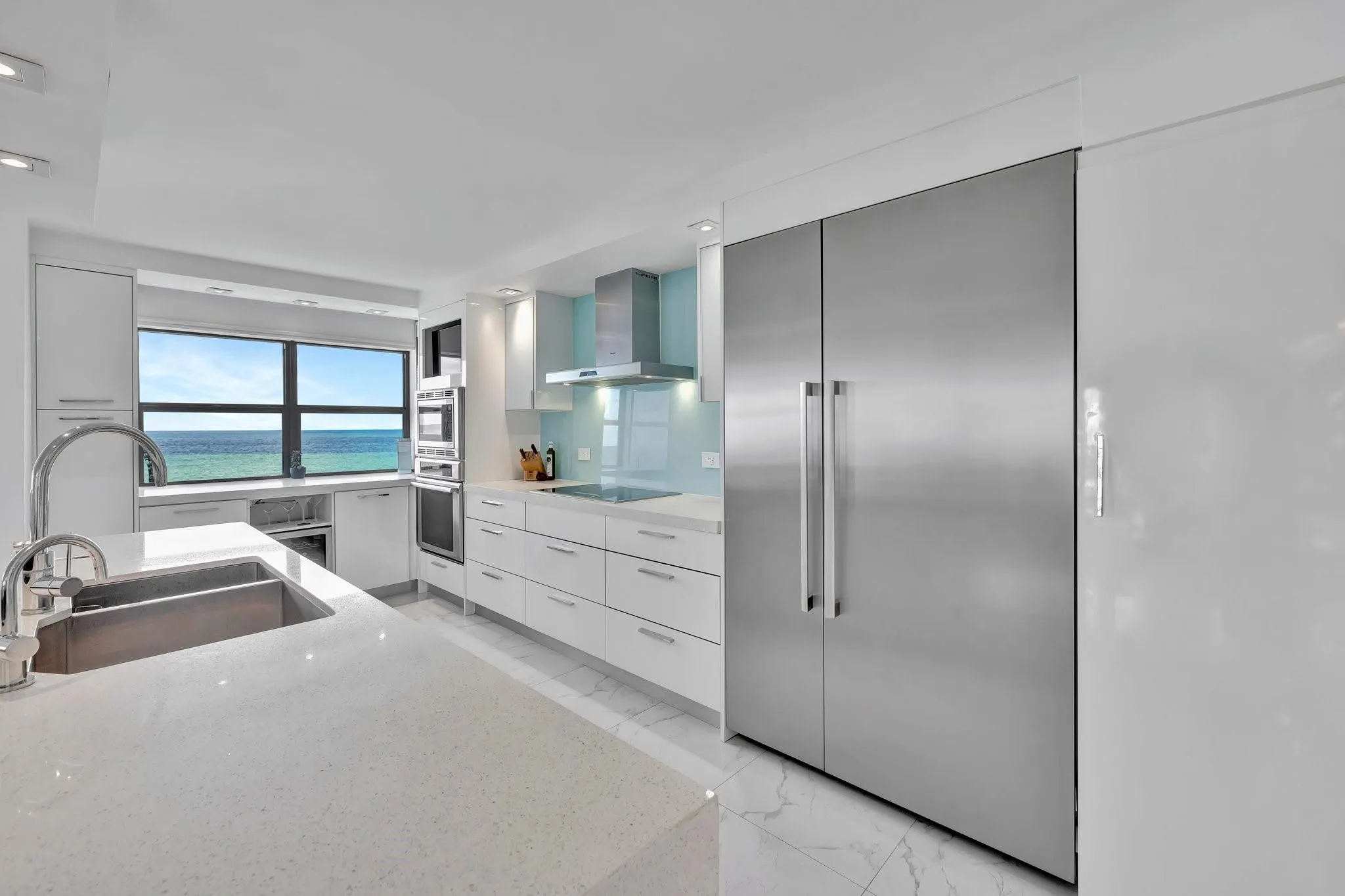 1201 S Ocean Drive, #1002N