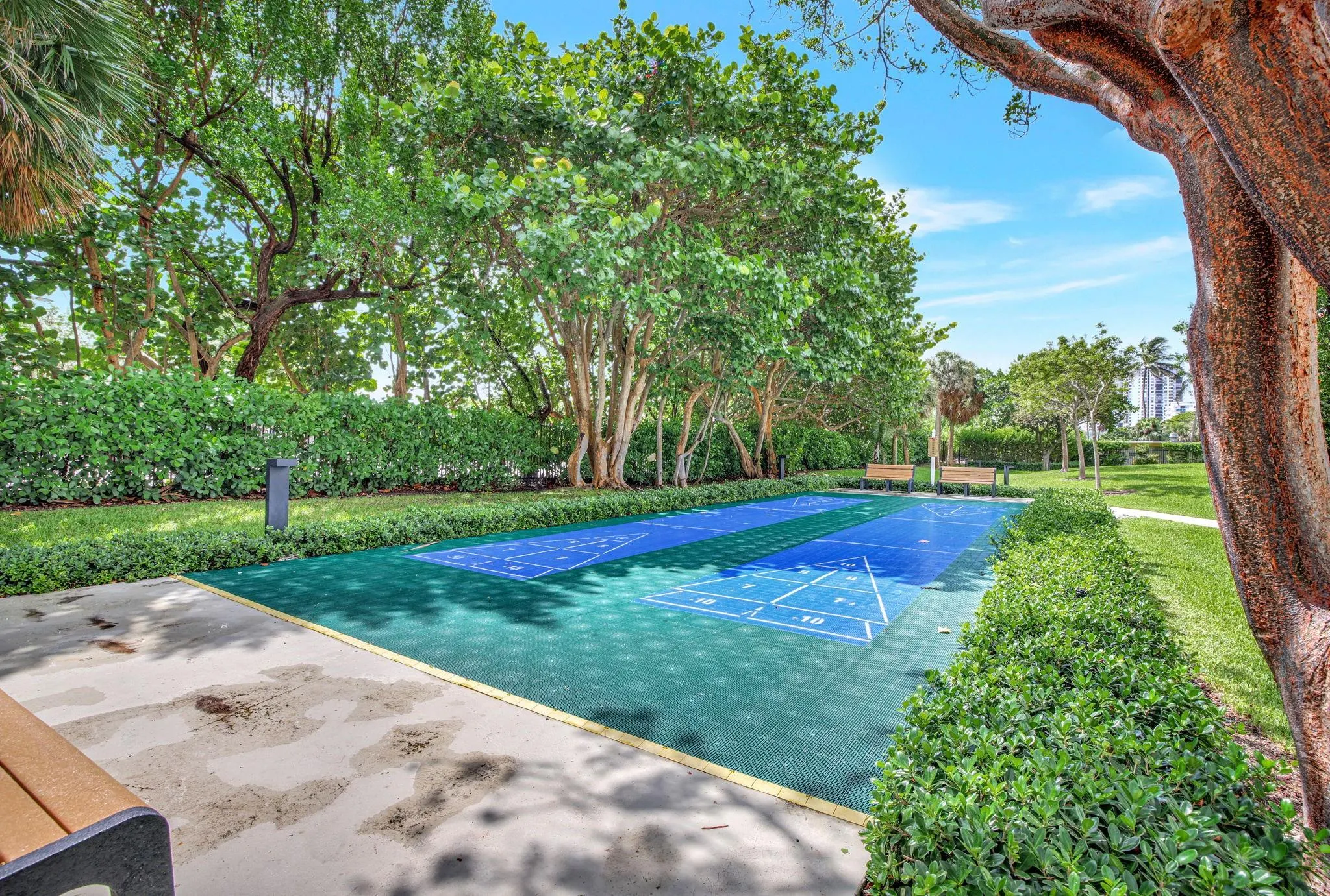 1201 S Ocean Drive, #1002N
