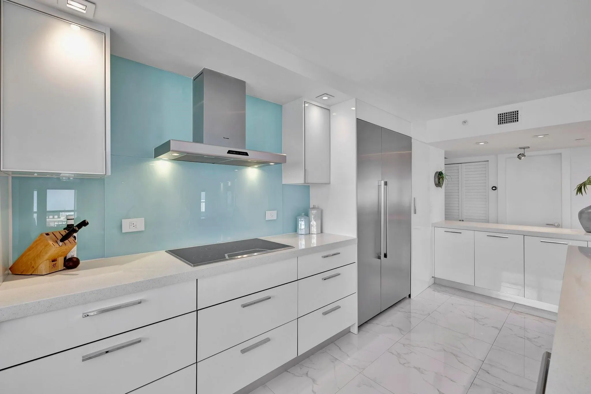 1201 S Ocean Drive, #1002N