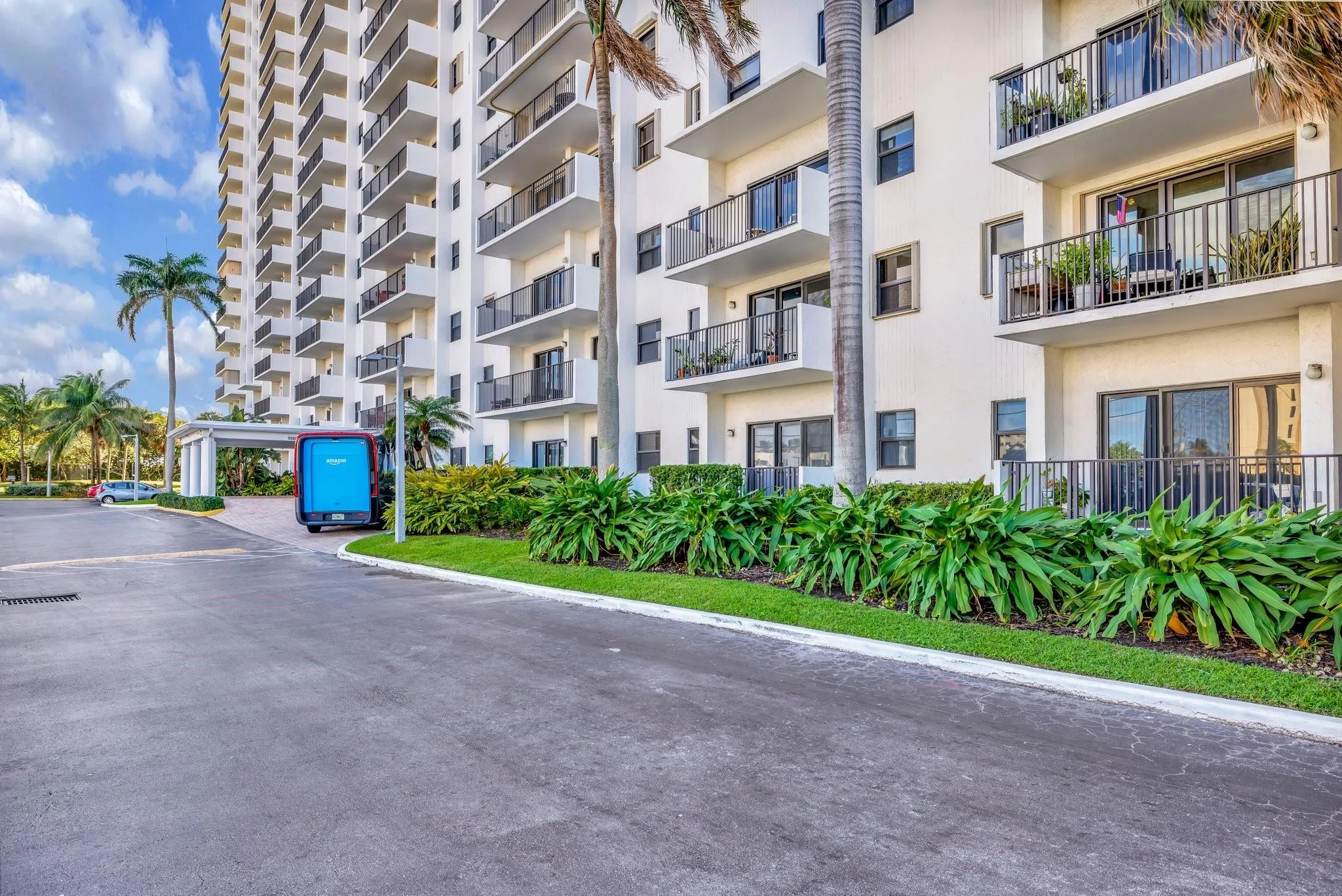 1201 S Ocean Drive, #1002N