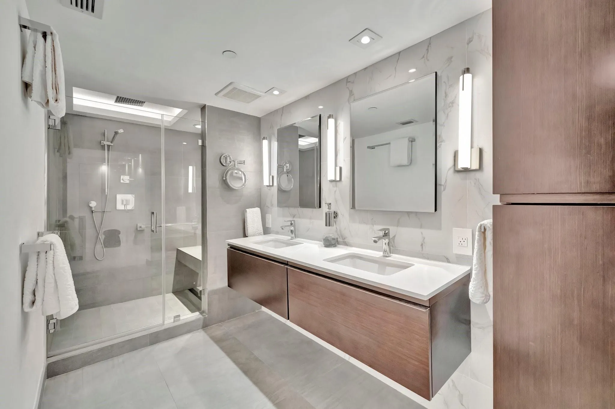 1201 S Ocean Drive, #1002N