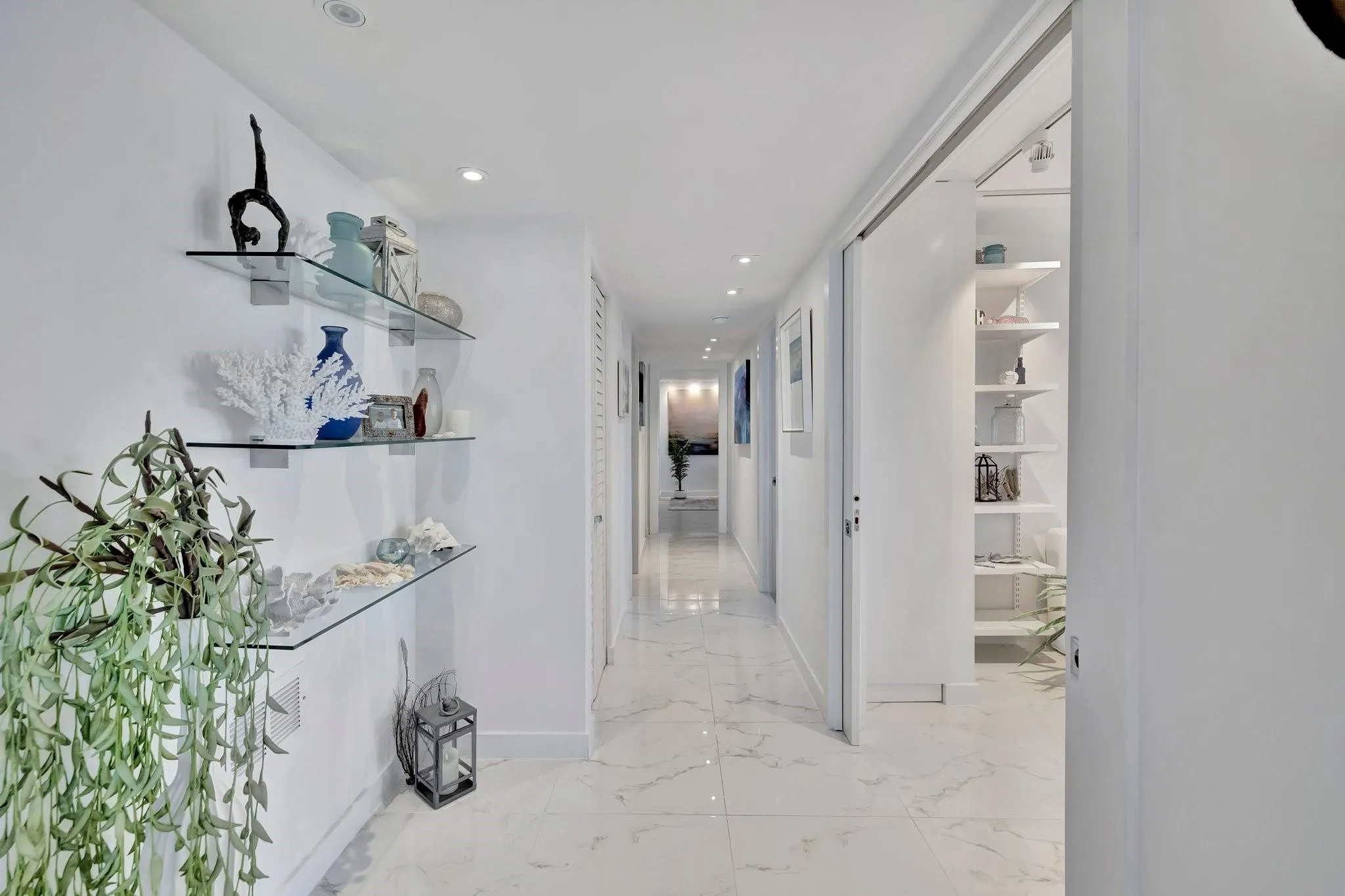 1201 S Ocean Drive, #1002N