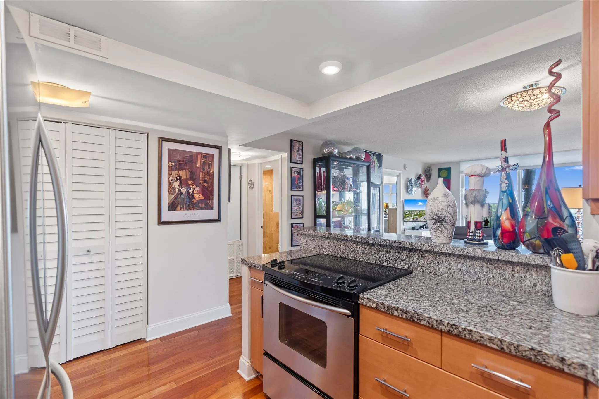 1800 N Andrews Ave, #PHG