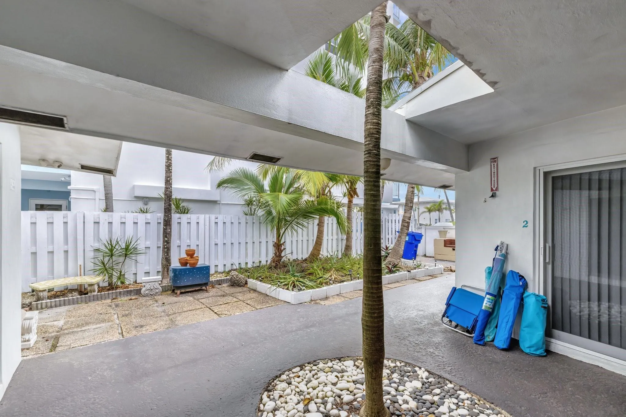 4548 N Ocean