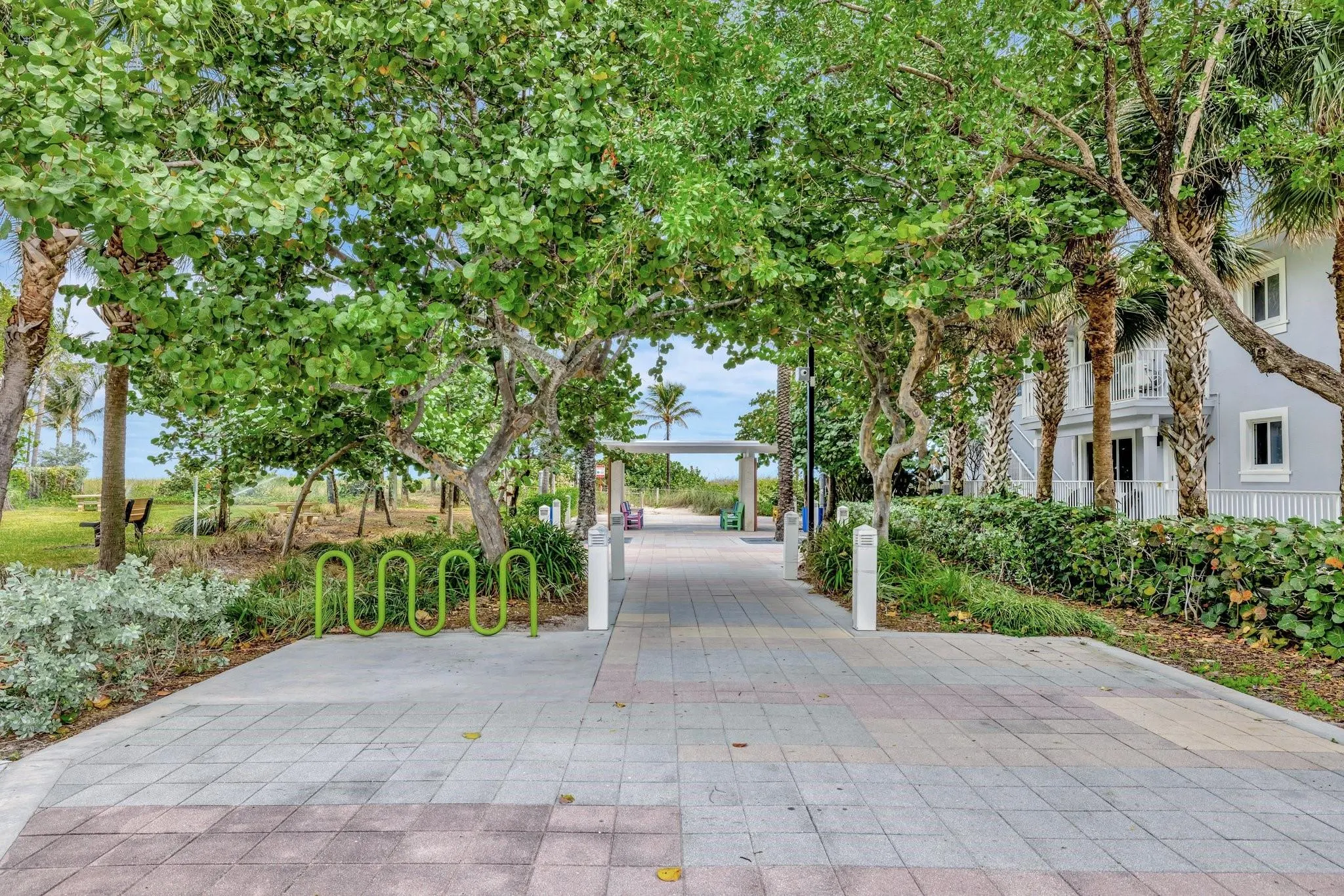4548 N Ocean