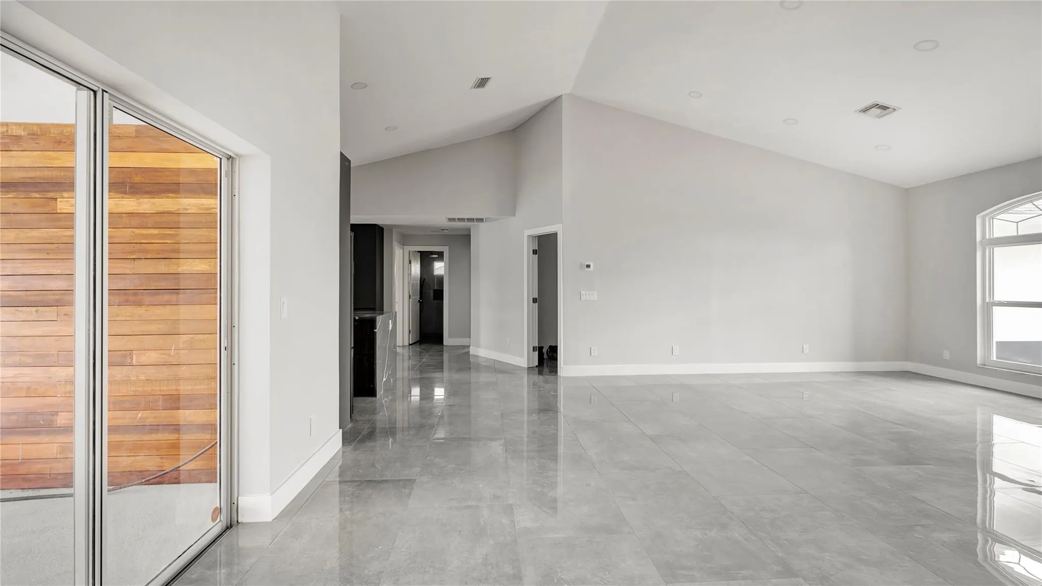 4209 NW 20th Ter