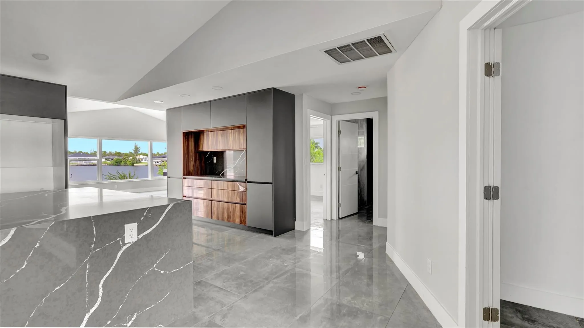 4209 NW 20th Ter