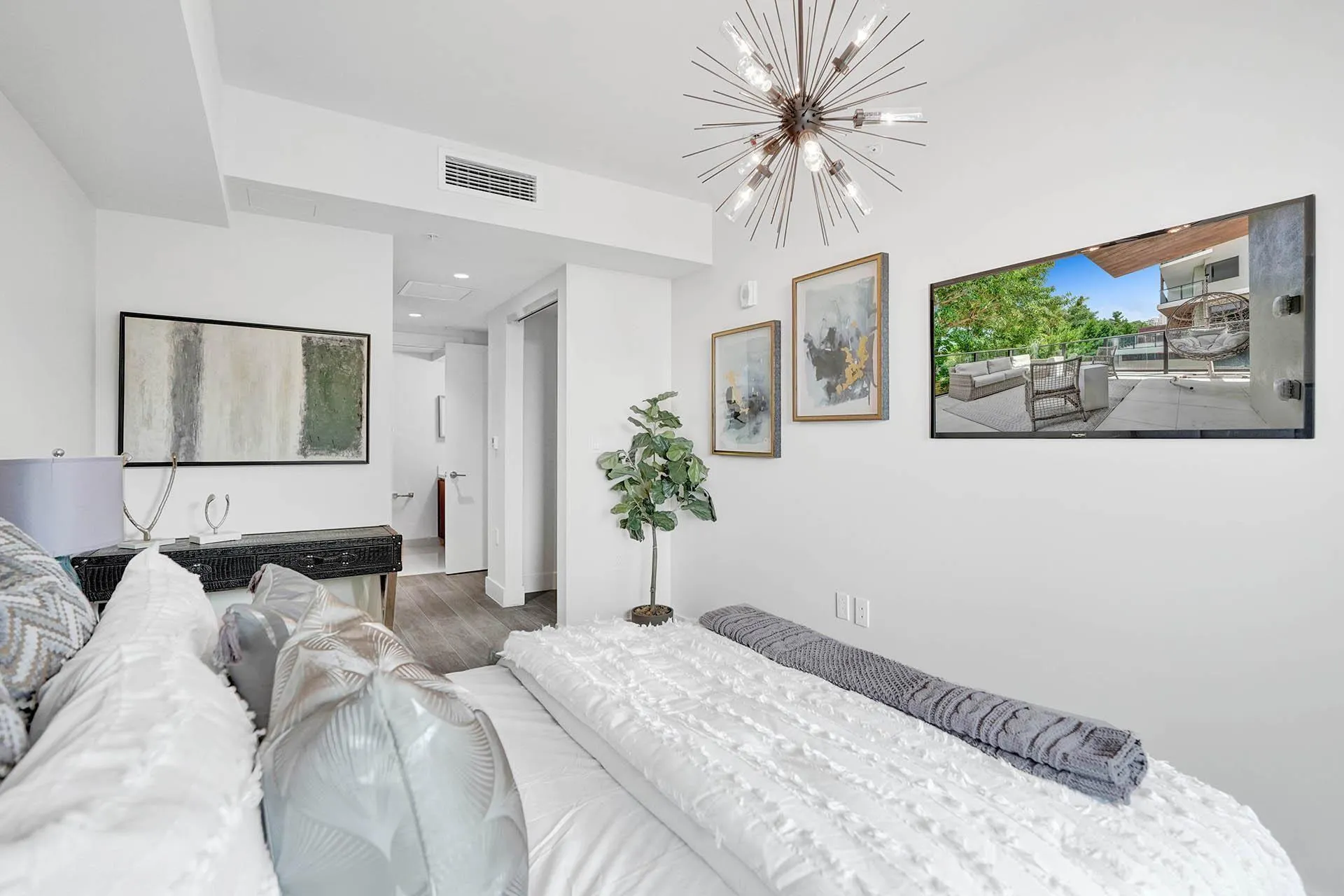 3040 N Ocean Blvd, #N106