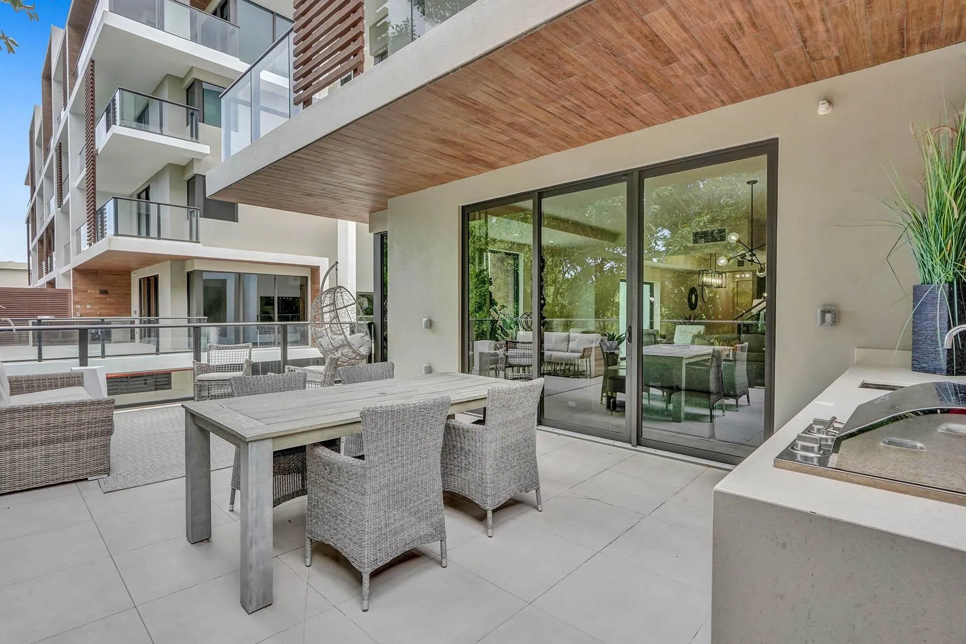 3040 N Ocean Blvd, #N106