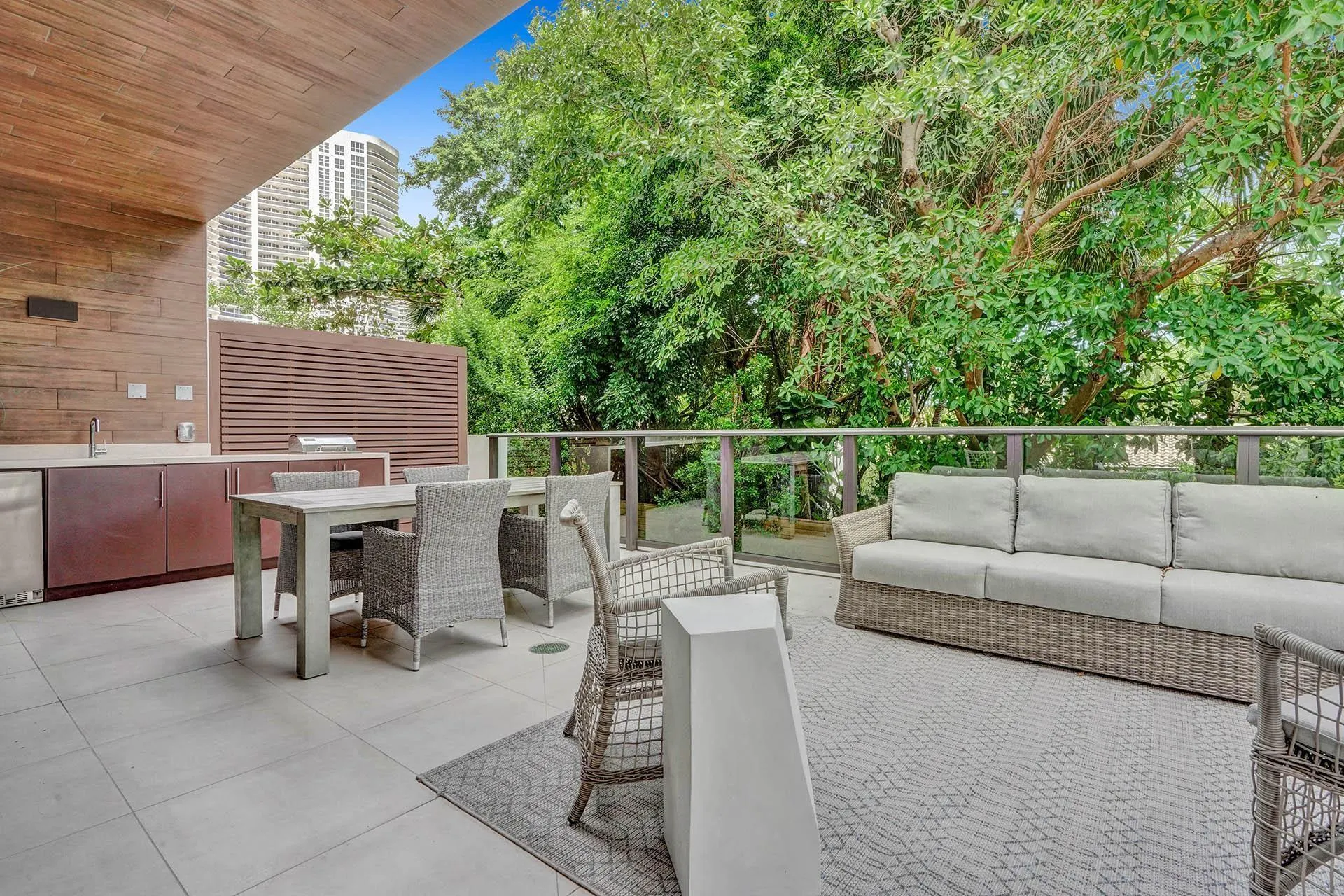 3040 N Ocean Blvd, #N106