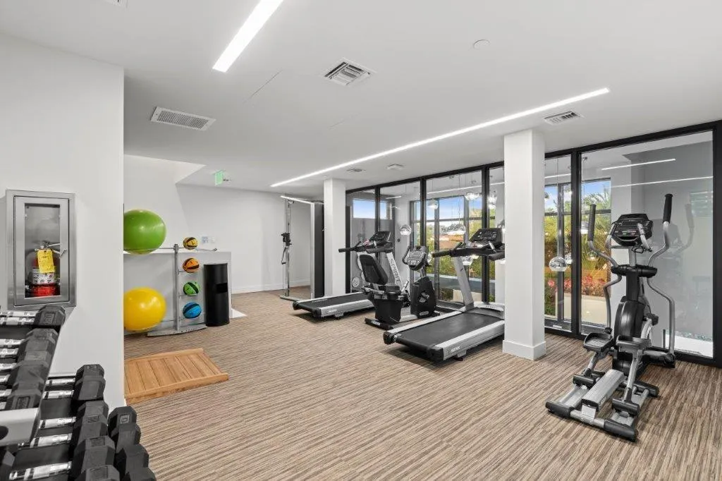 3040 N Ocean Blvd, #N106