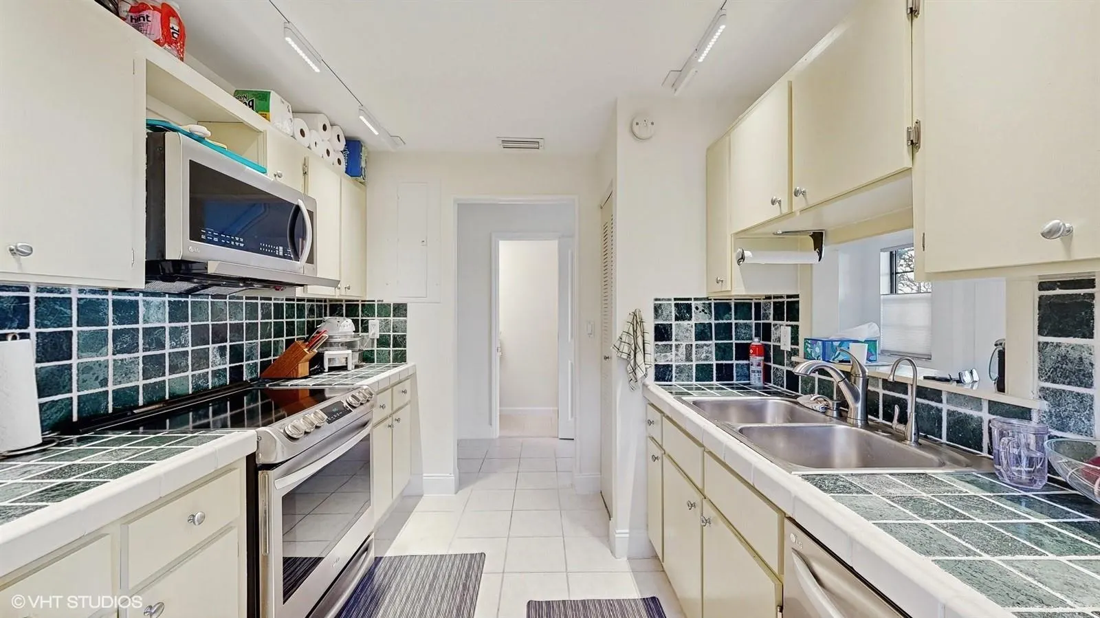 2113 NE 11th Ave, #2113