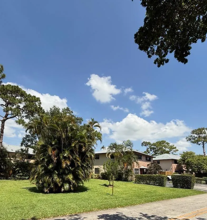 2113 NE 11th Ave, #2113