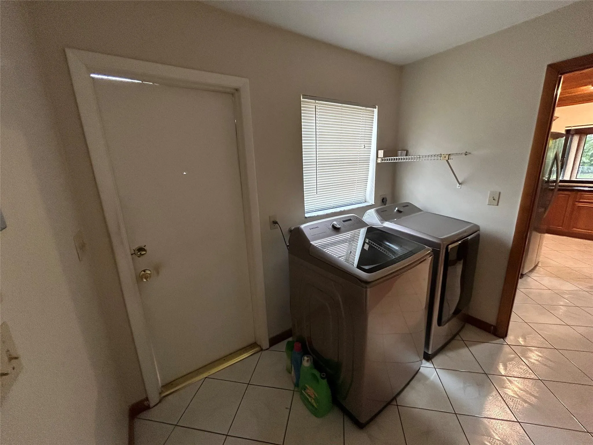 6383 NW 62nd Ter