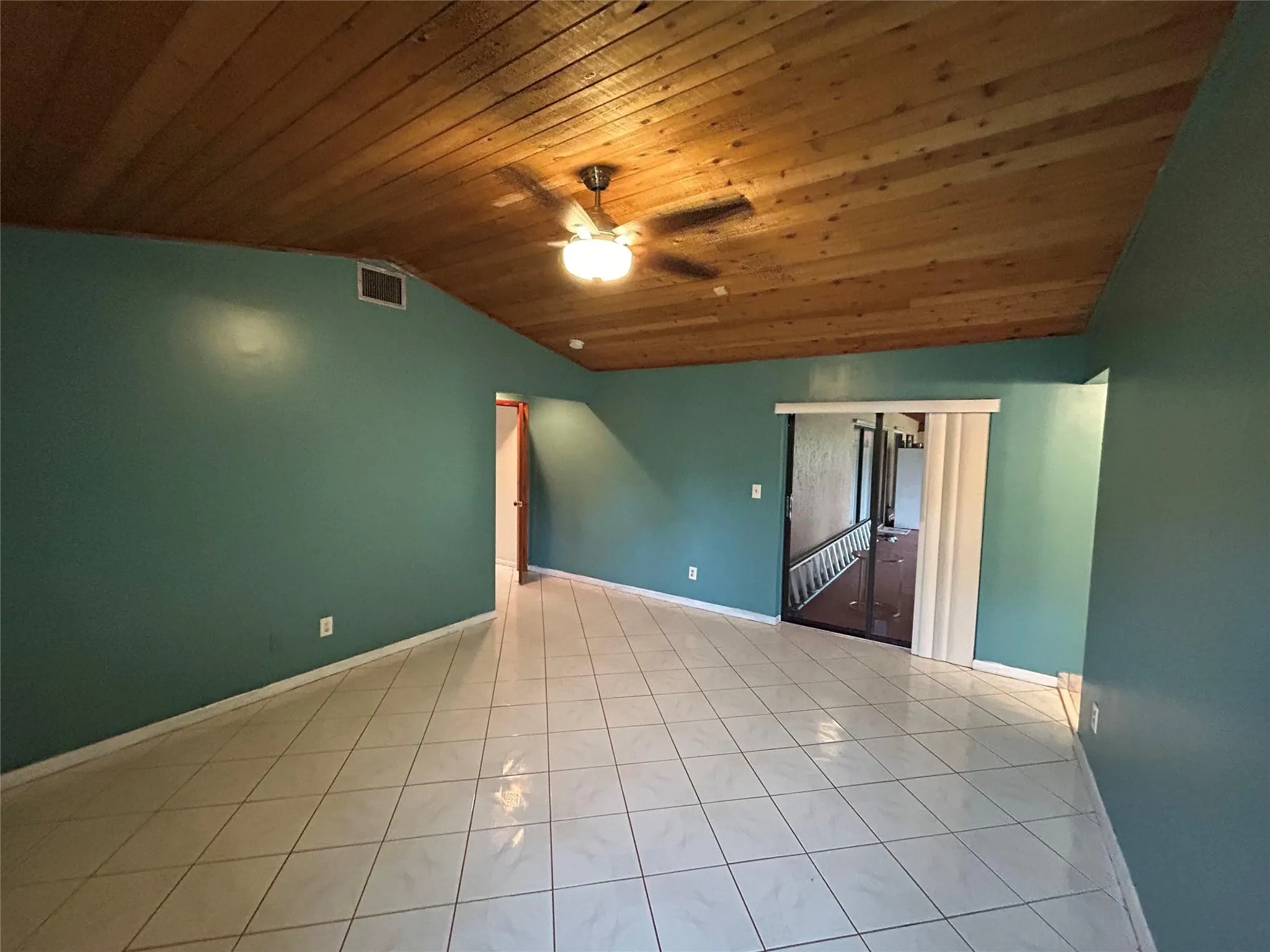 6383 NW 62nd Ter