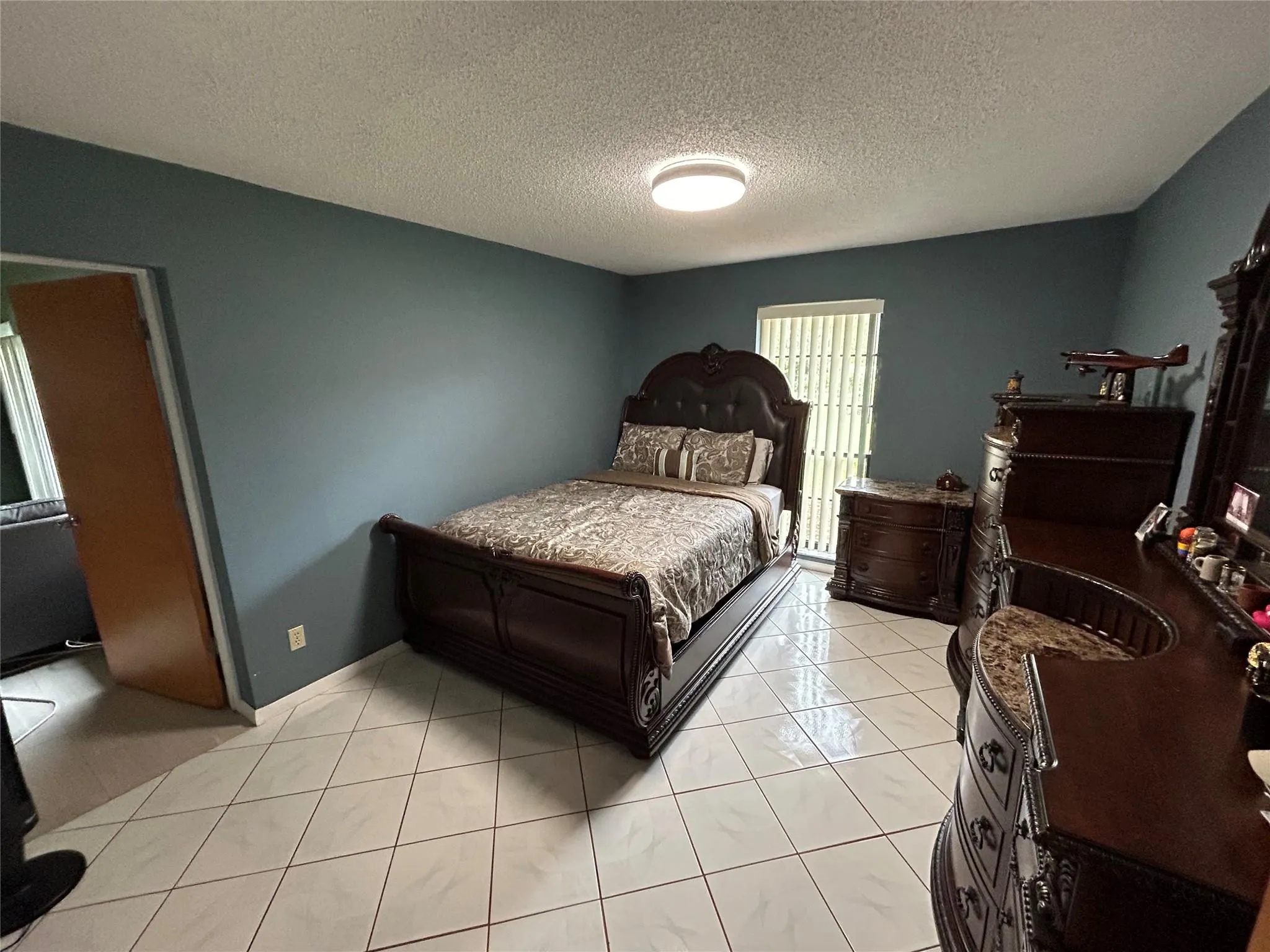 6383 NW 62nd Ter