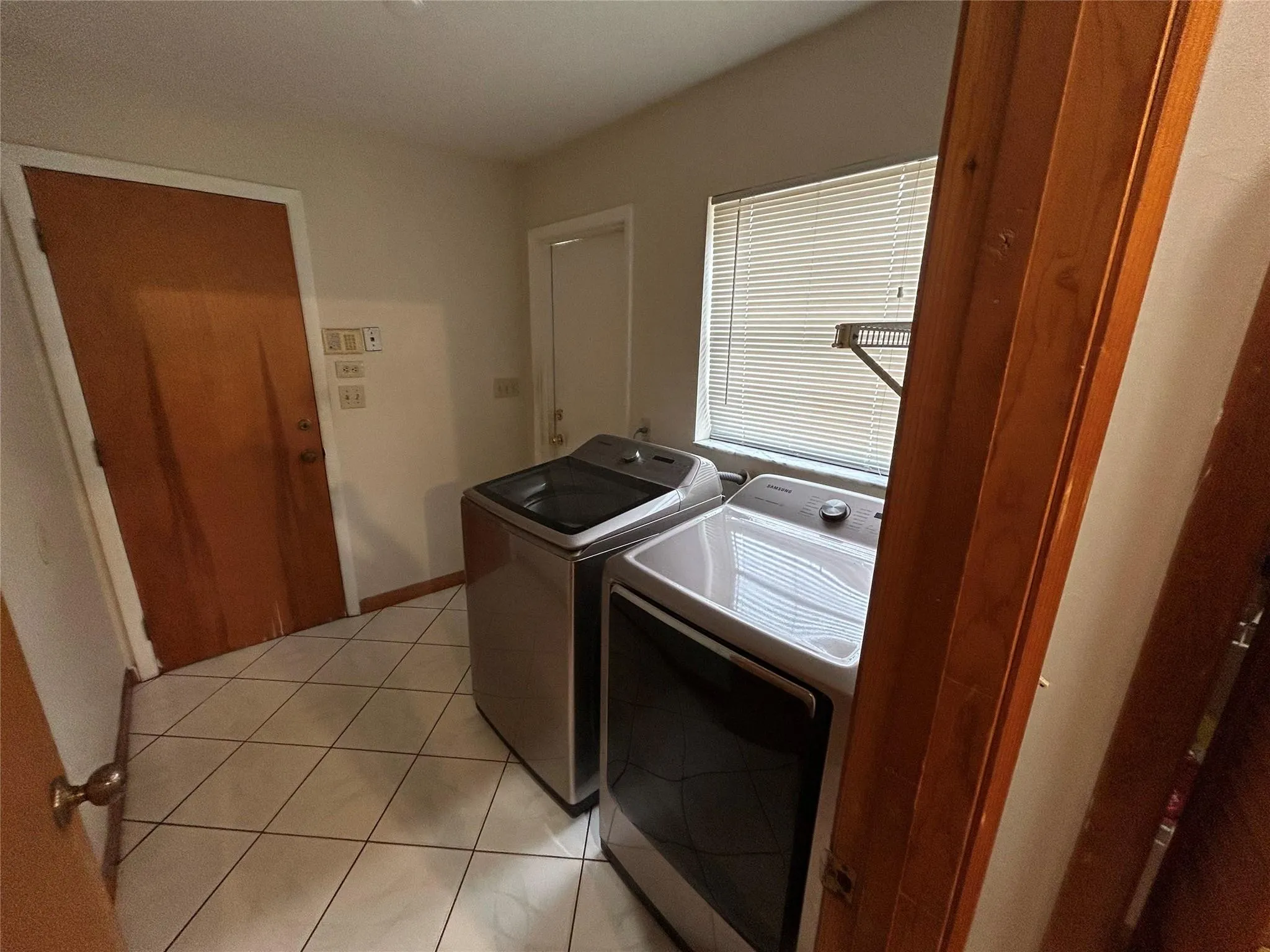 6383 NW 62nd Ter