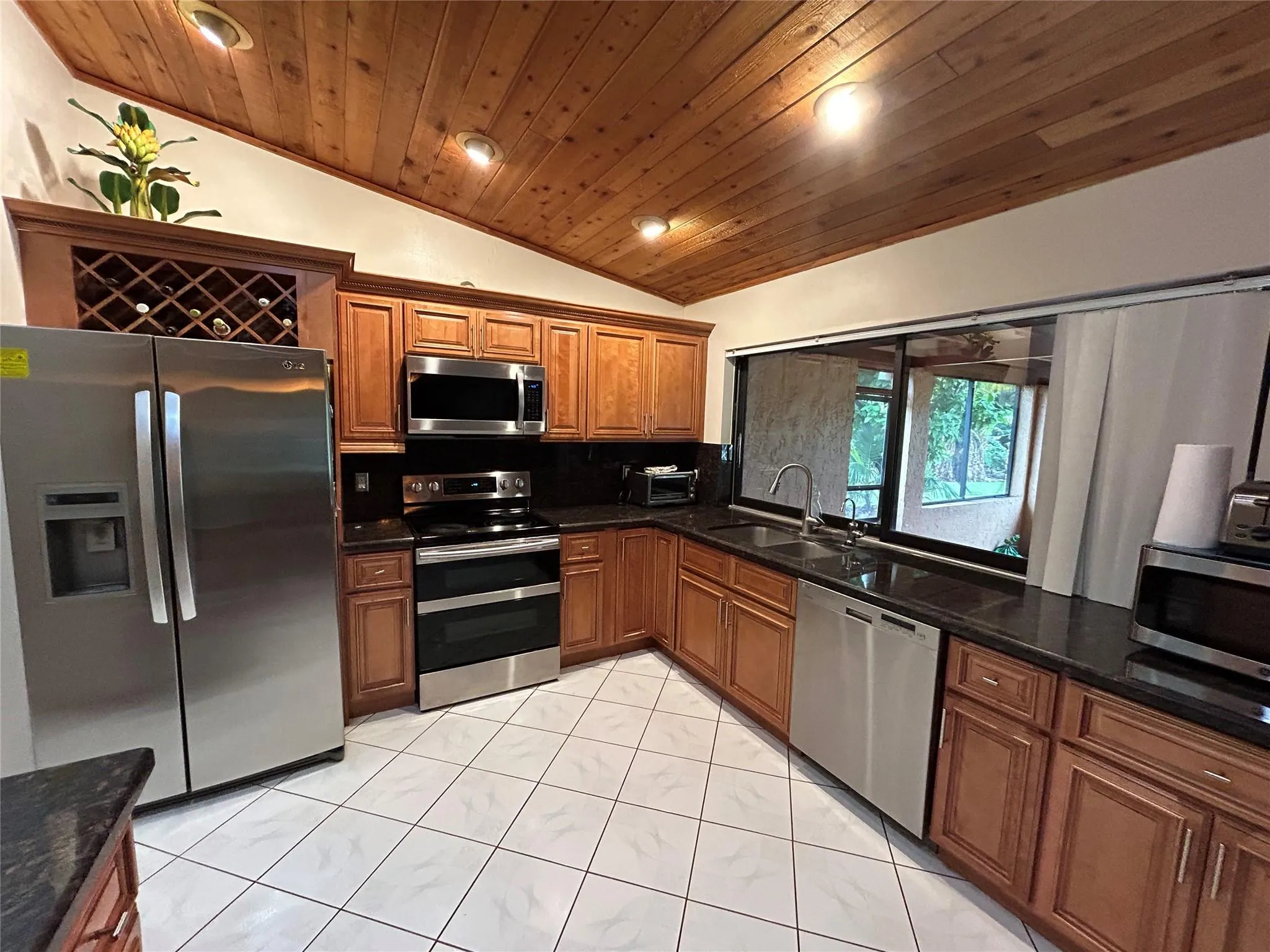 6383 NW 62nd Ter