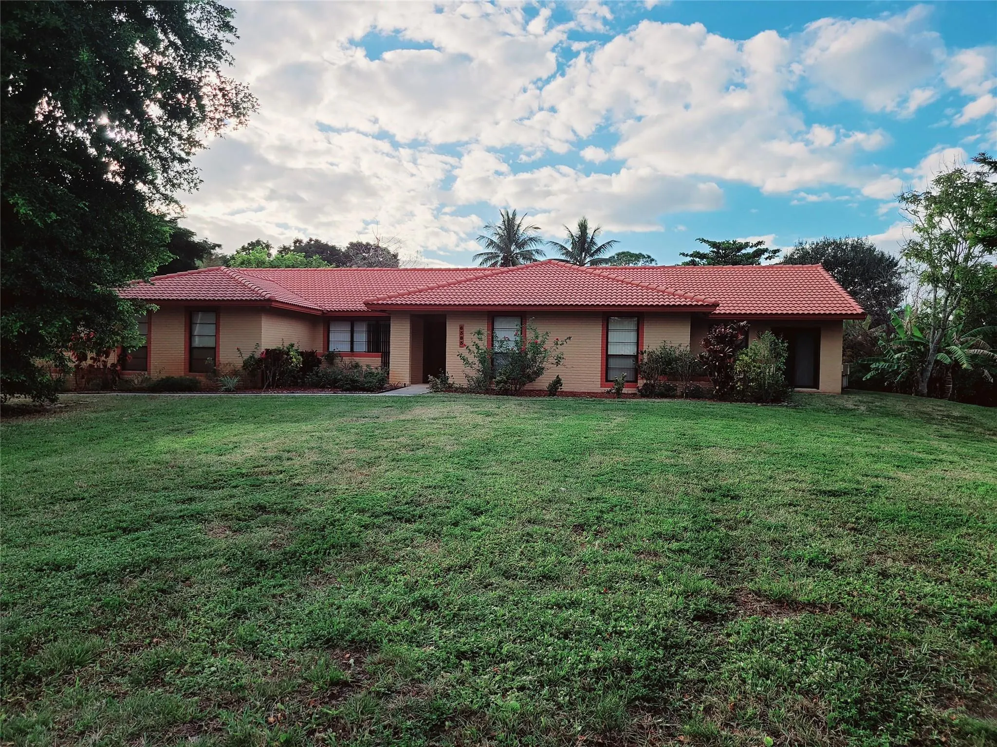 6383 NW 62nd Ter