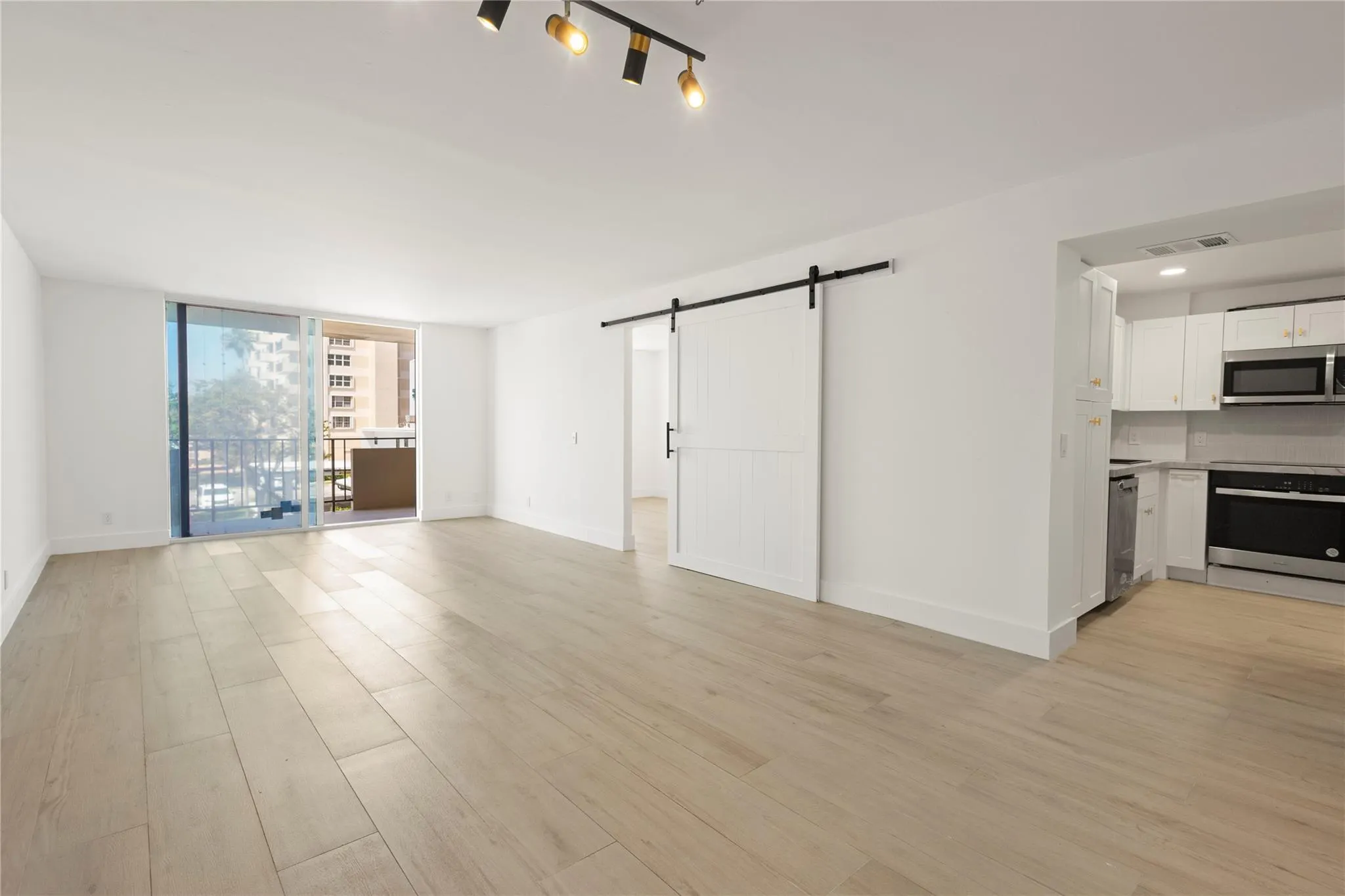 2000 S Ocean Blvd, #2N