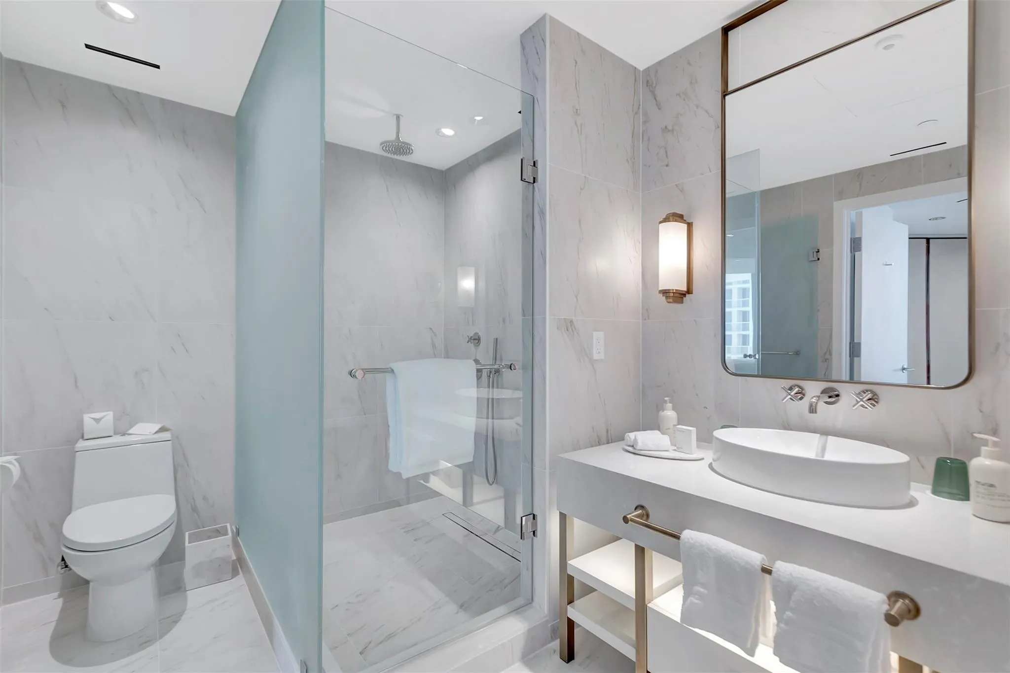 525 N Fort Lauderdale Beach Blvd, #1607