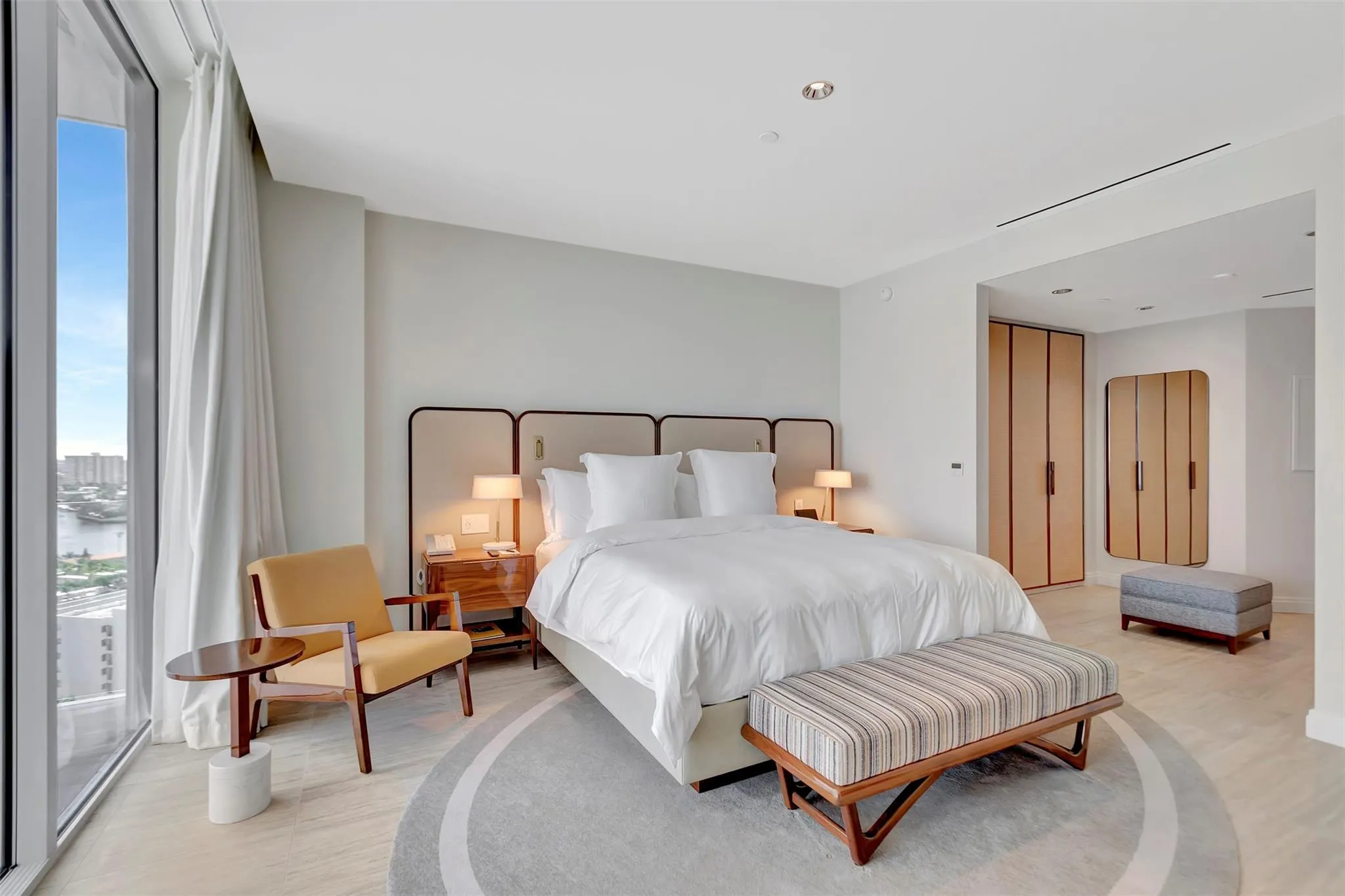 525 N Fort Lauderdale Beach Blvd, #1607