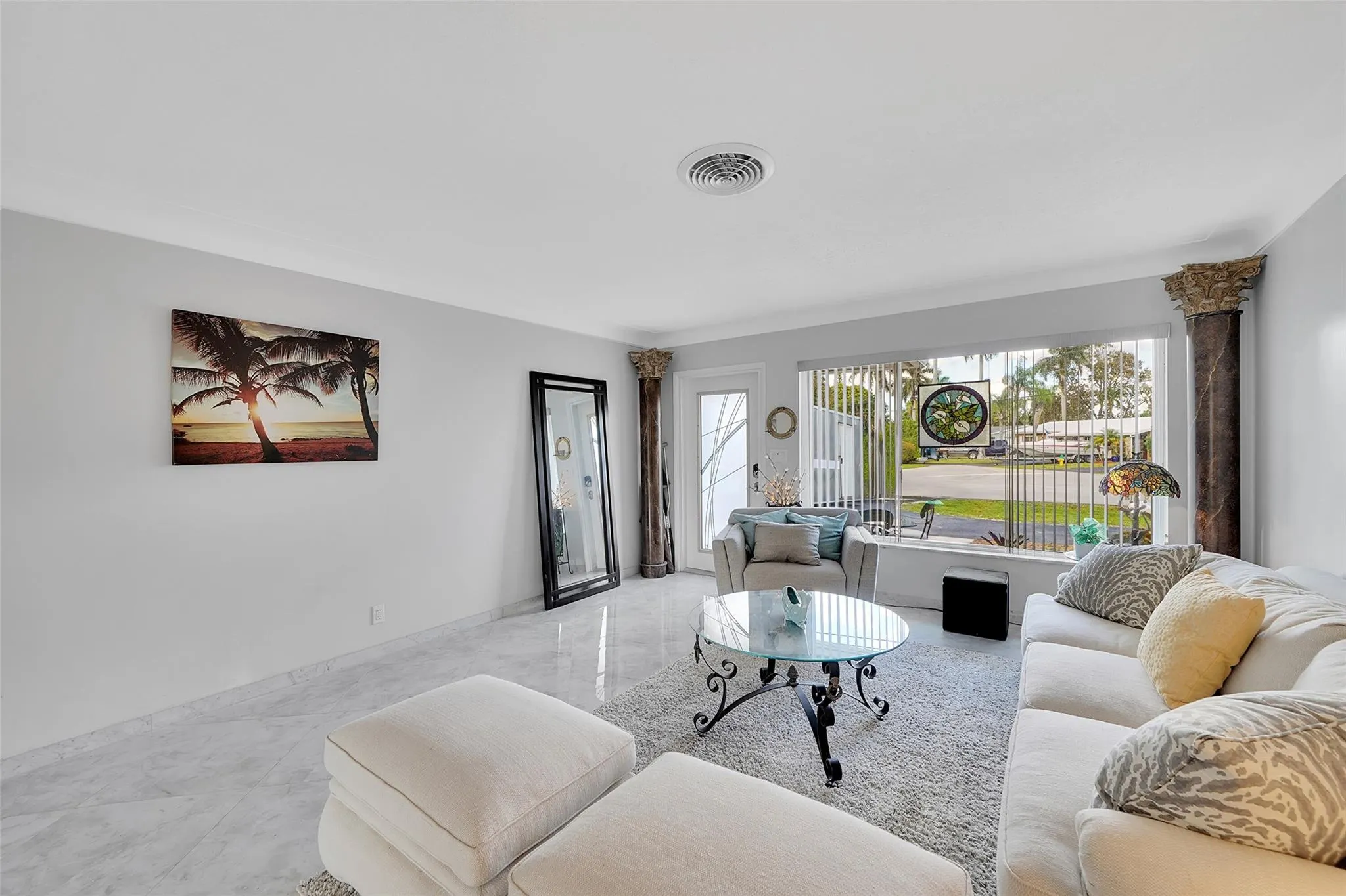 208 NE 30th St