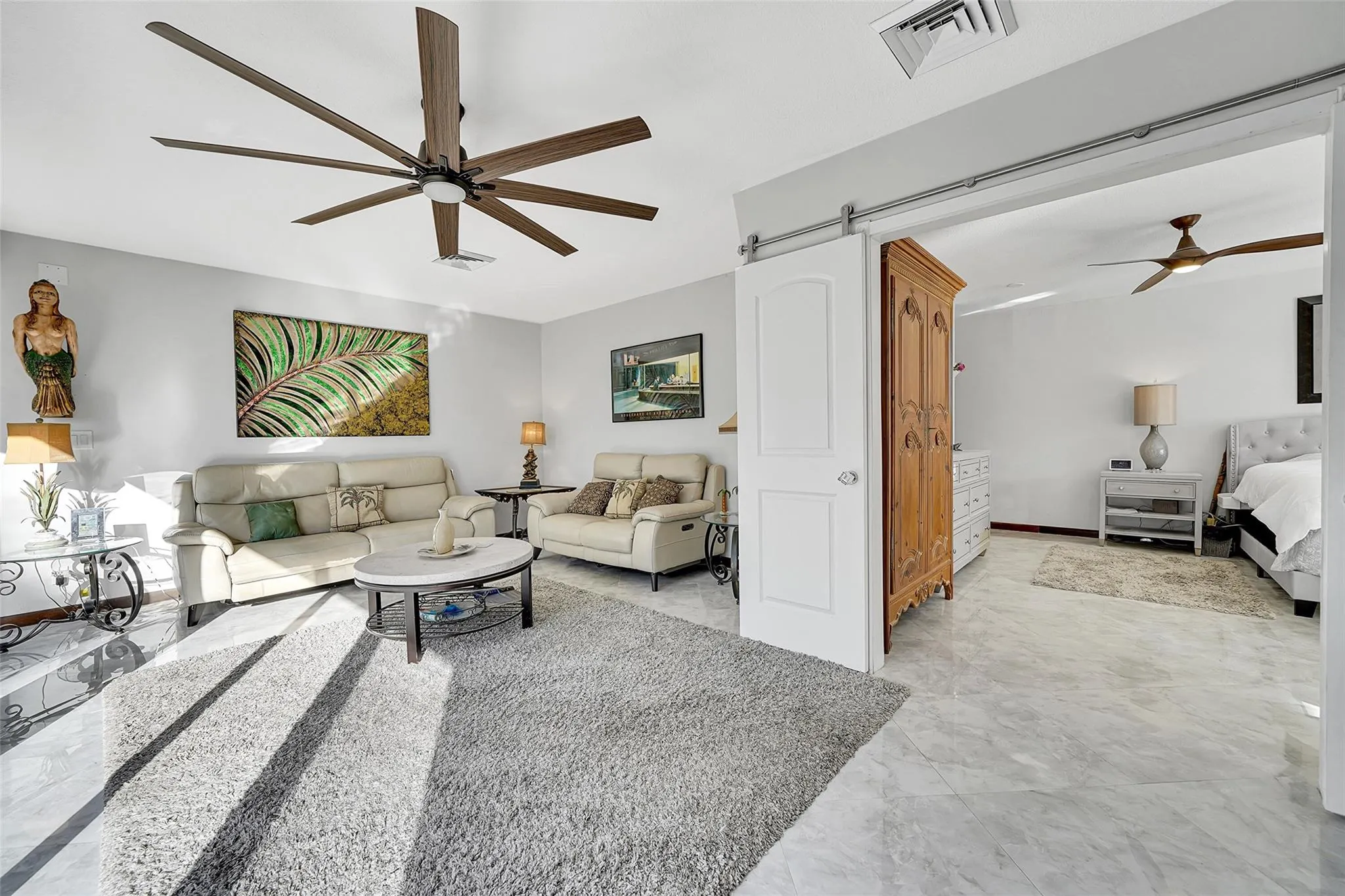 208 NE 30th St