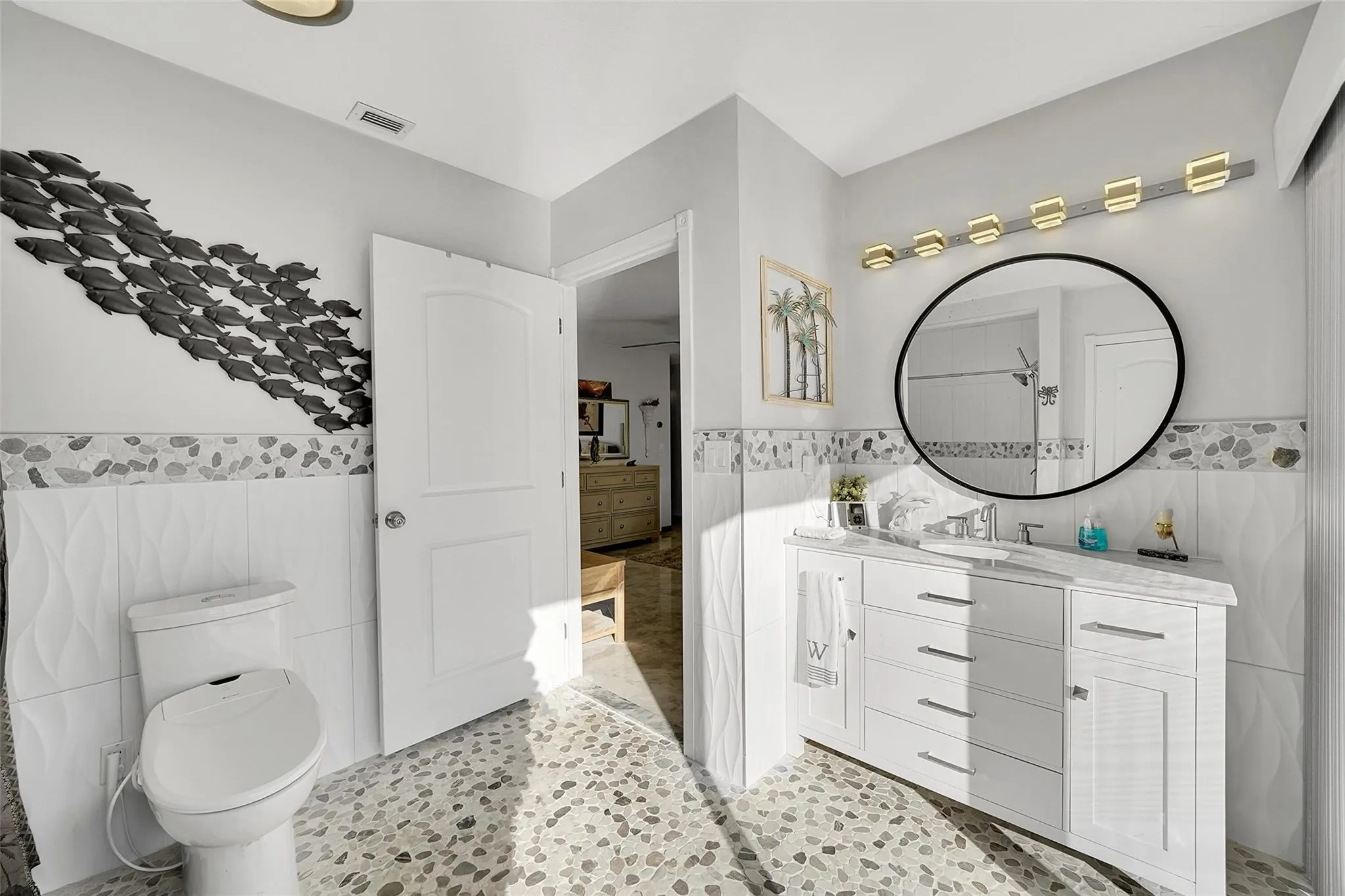 208 NE 30th St