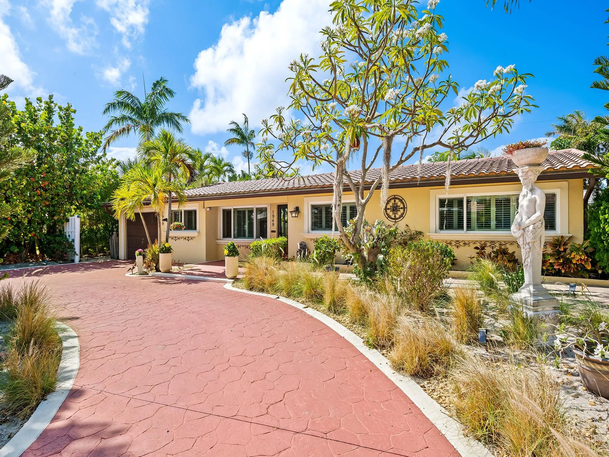 1949 Sailfish Place
