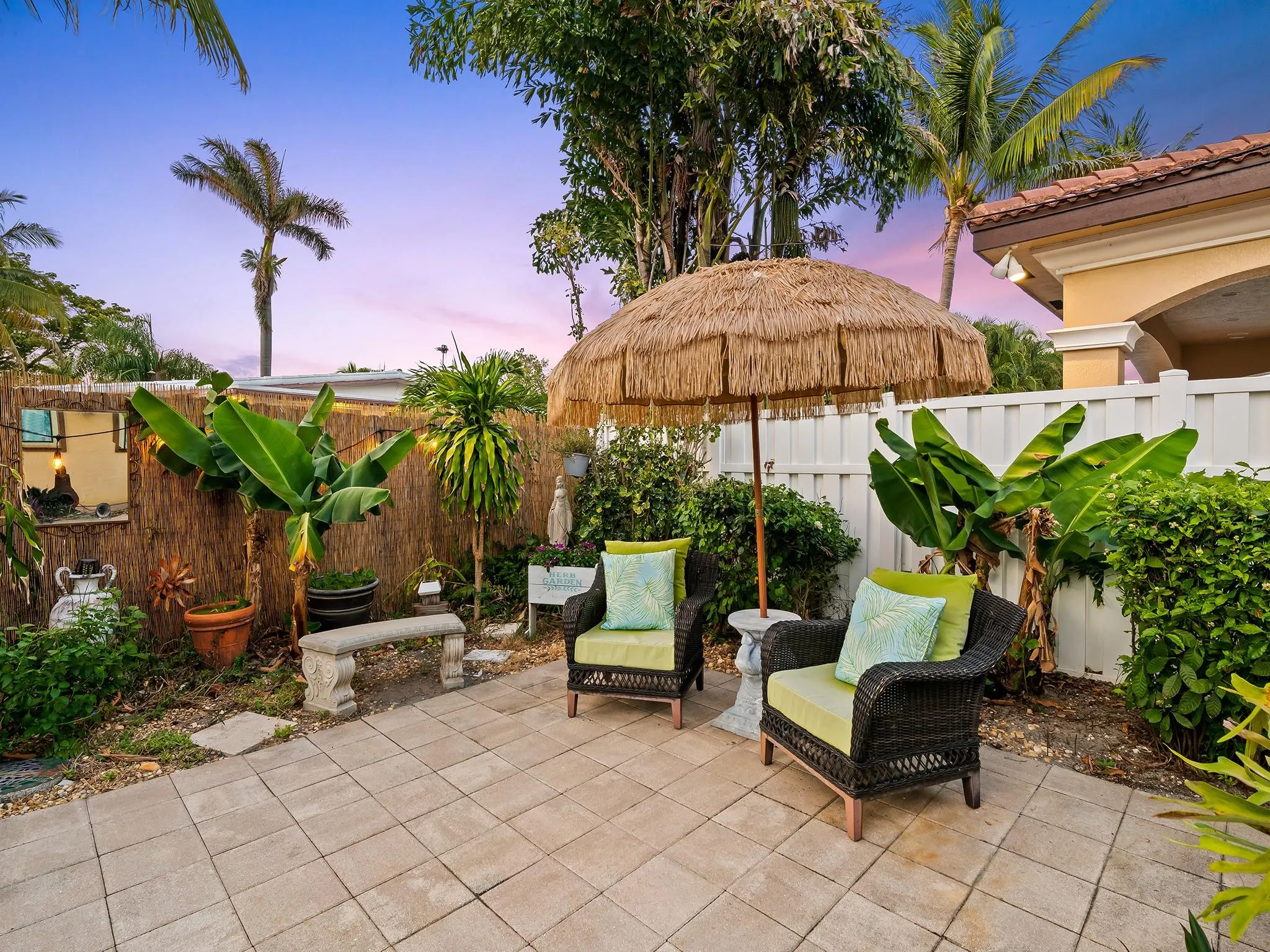 1949 Sailfish Place