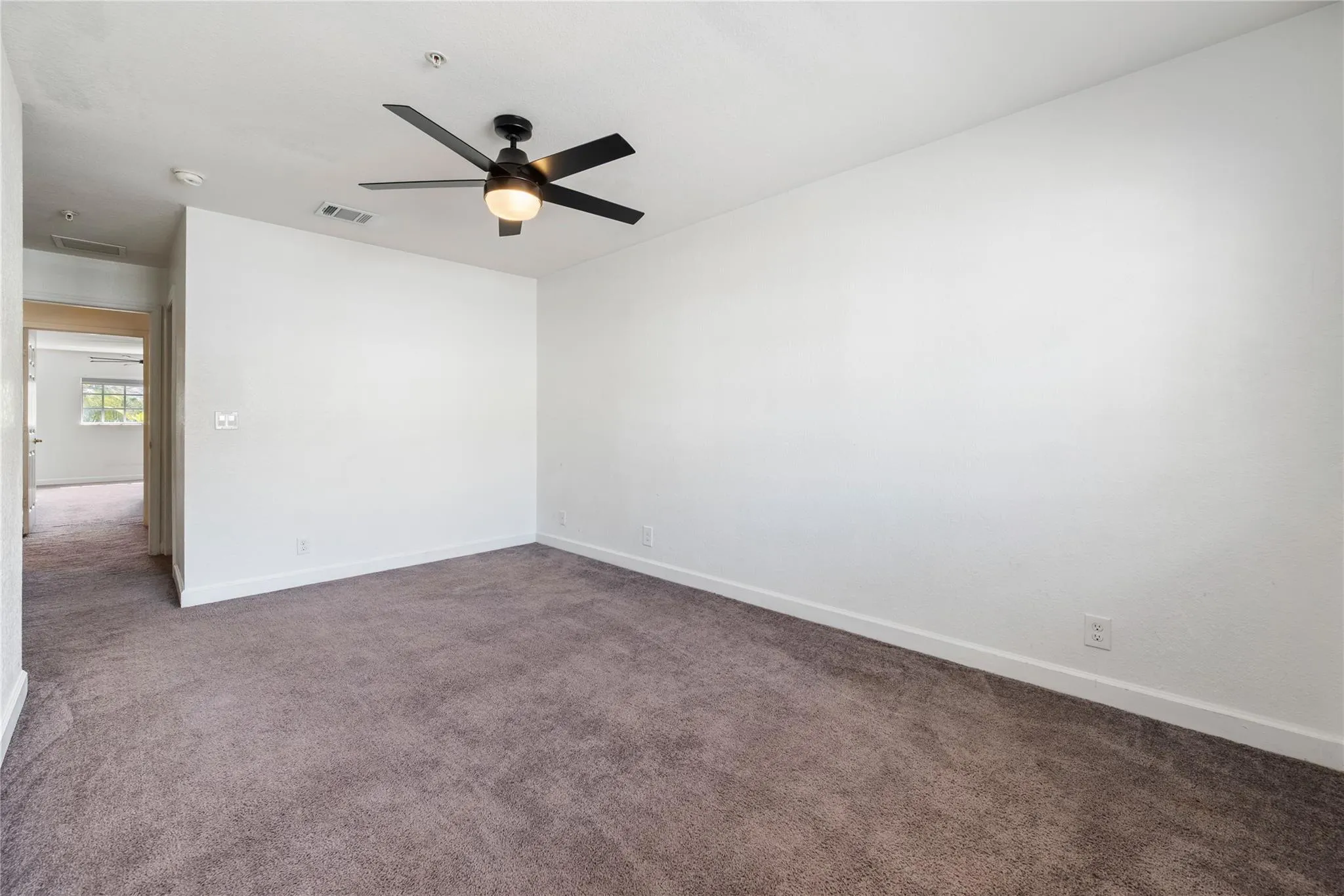 3604 NW 14th Ct, #3604