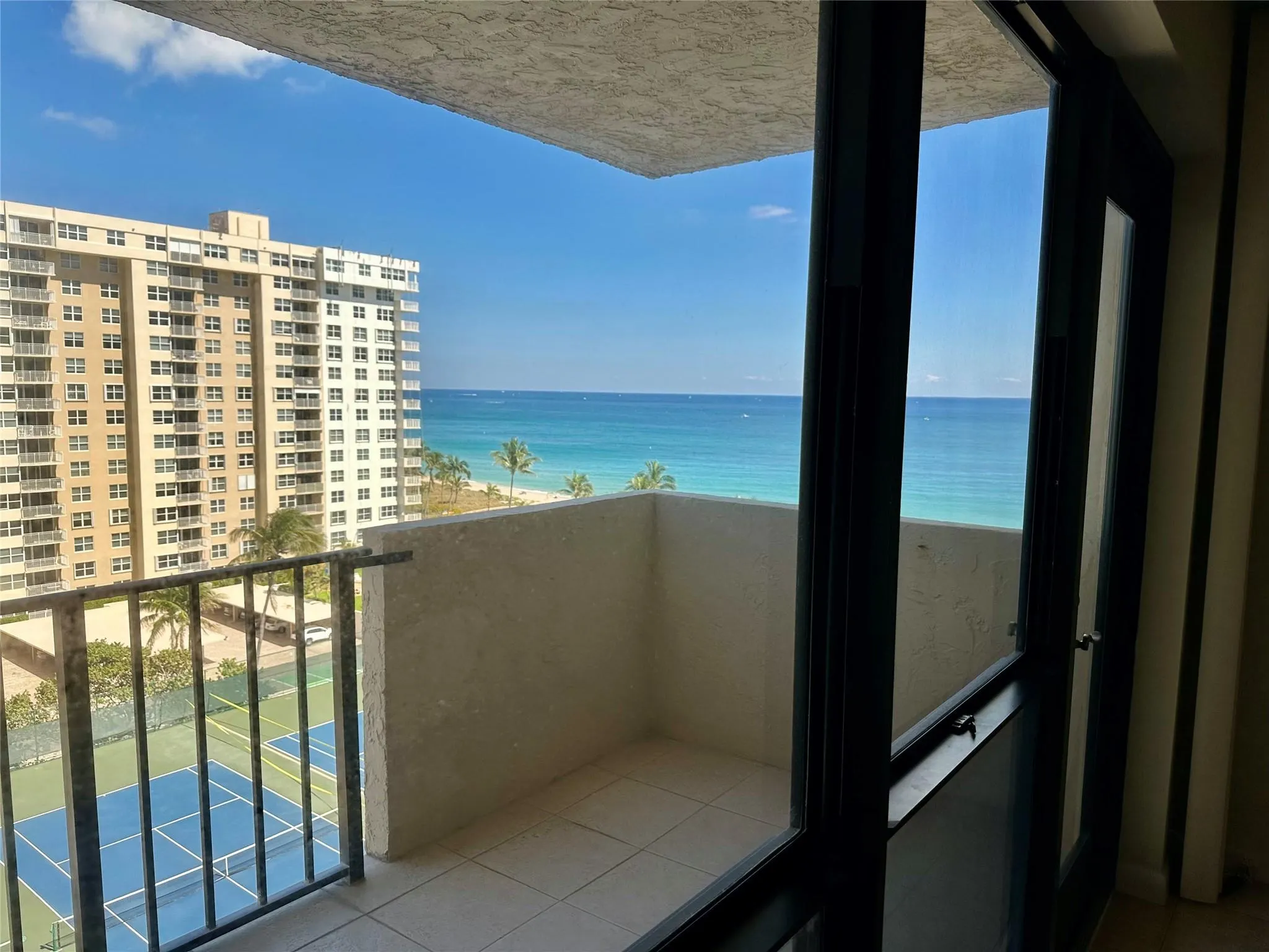 5100 N Ocean Blvd, #1004