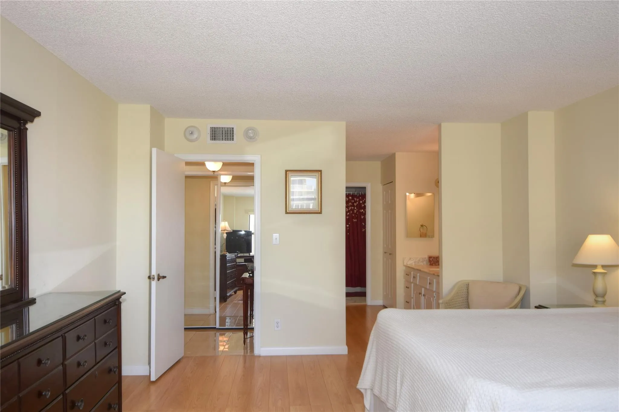 5100 N Ocean Blvd, #1004