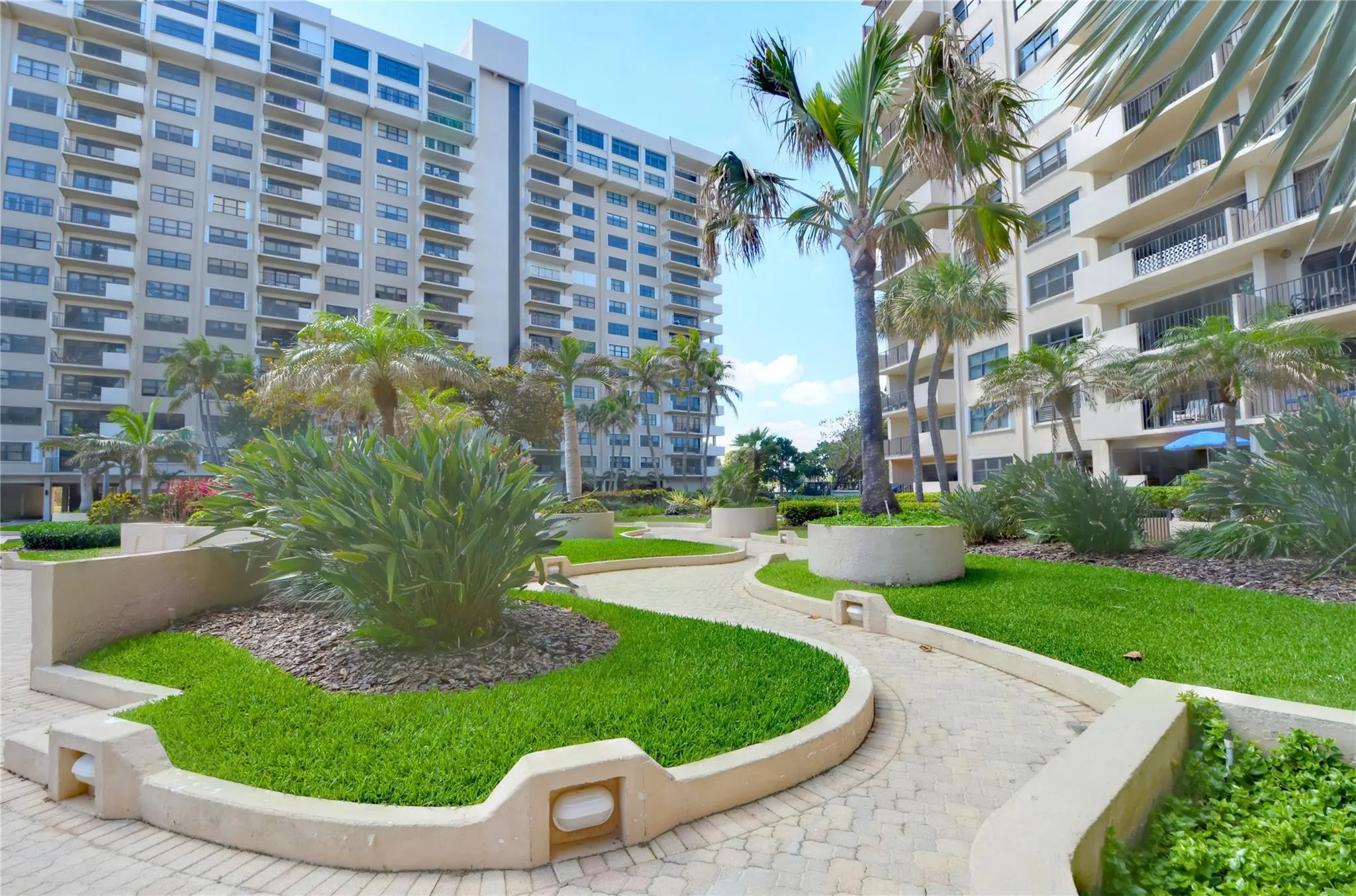 5100 N Ocean Blvd, #1004