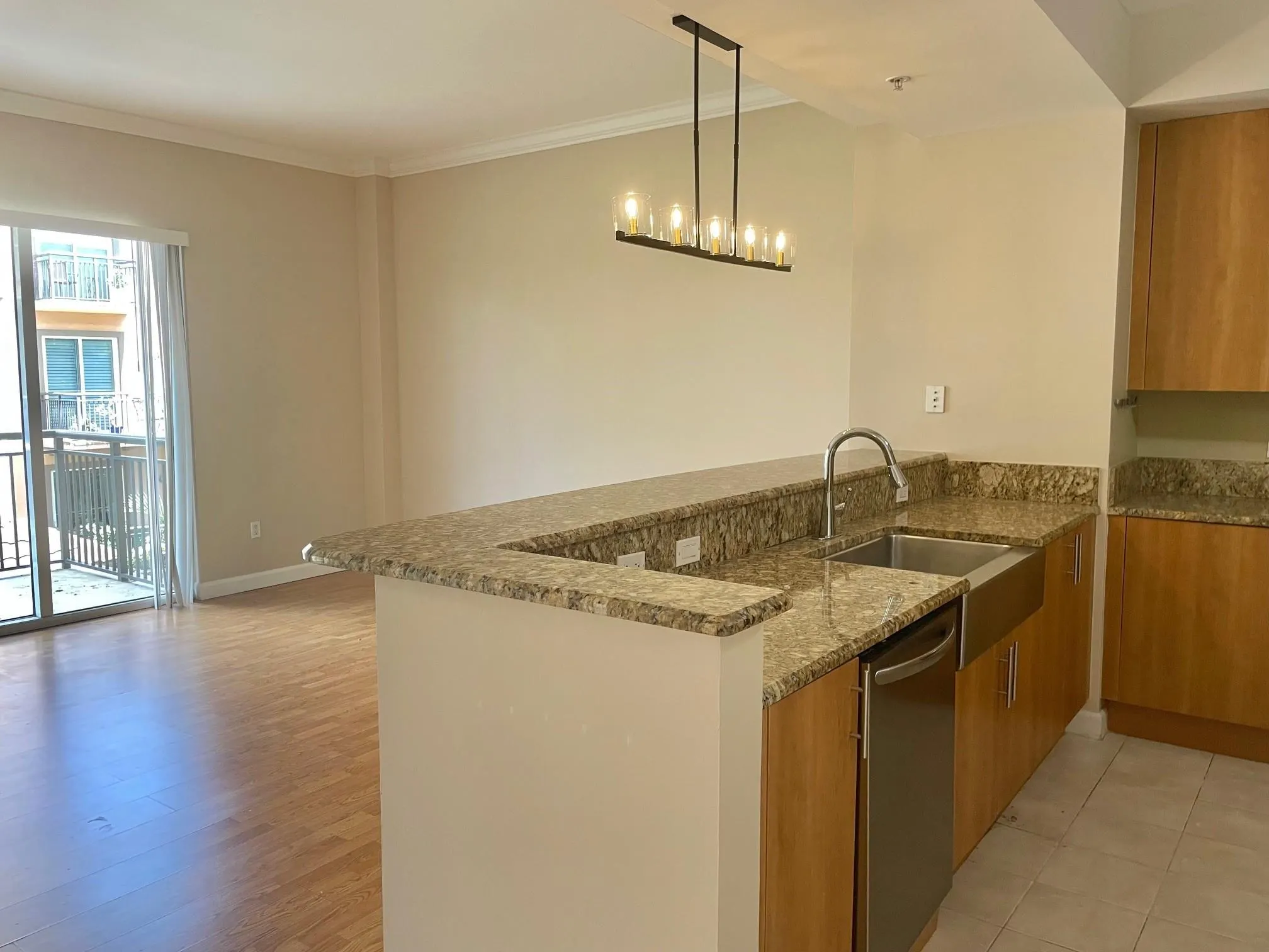 2617 NE 14th Ave, #401