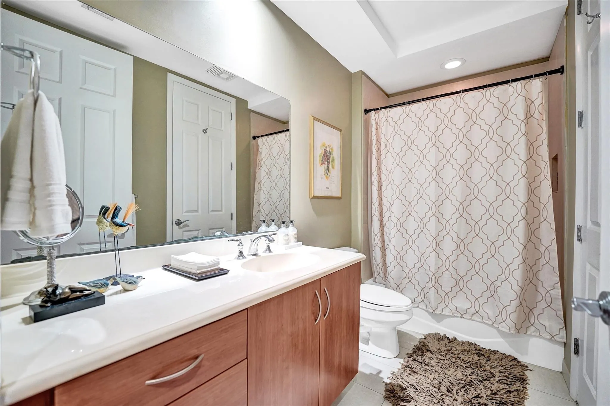 2617 NE 14th Ave, #401