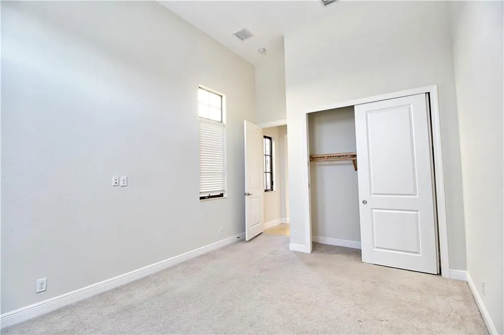 8166 Emerald AVE