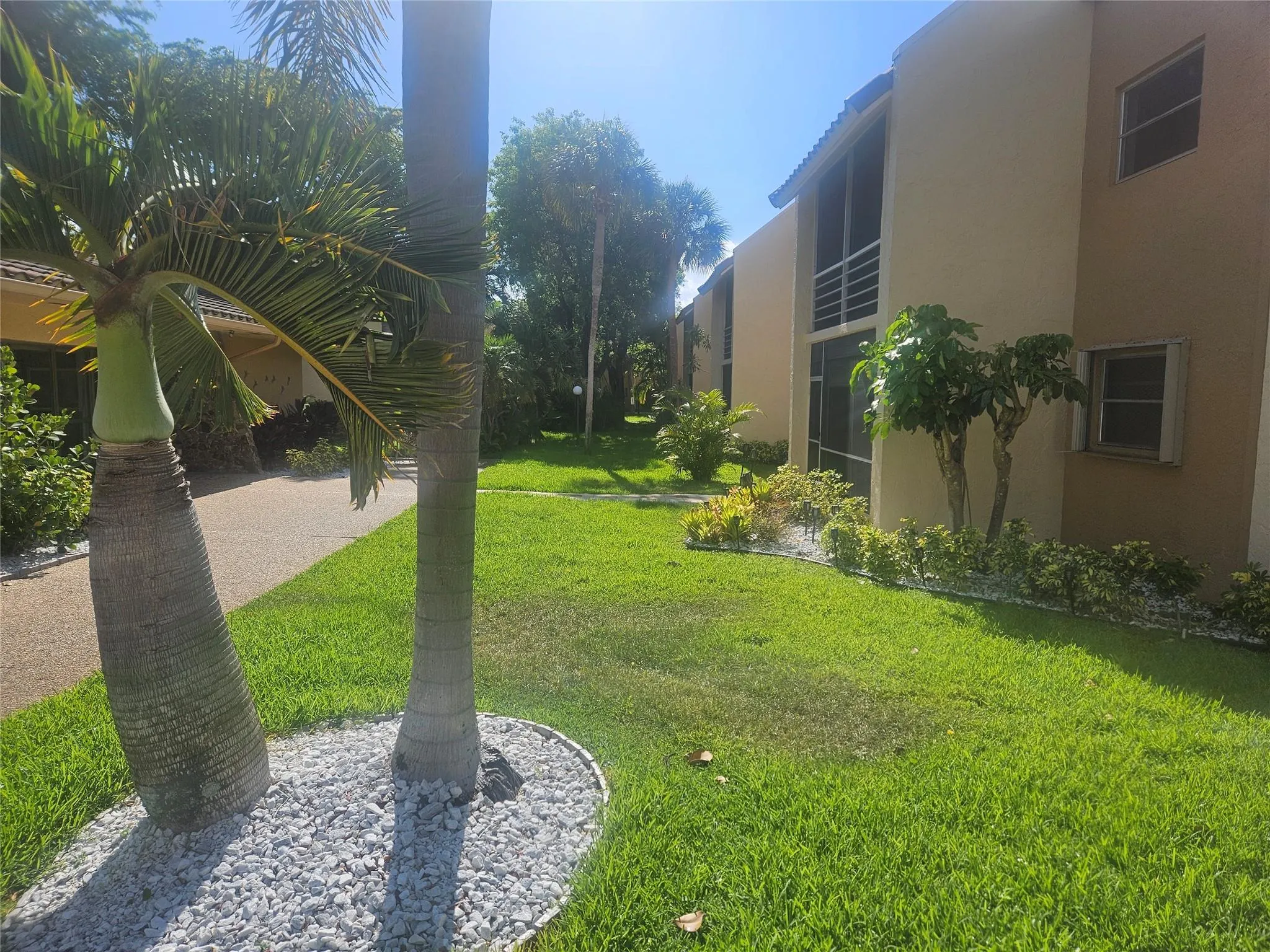 959 SE 2nd Ave, #112