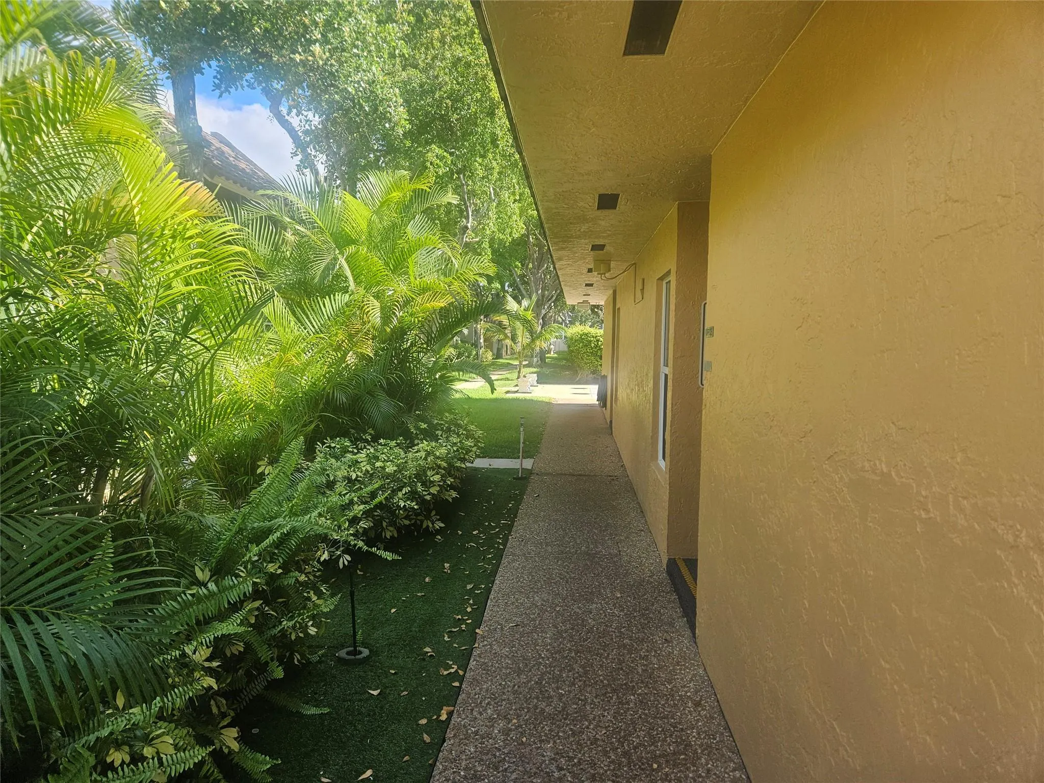 959 SE 2nd Ave, #112