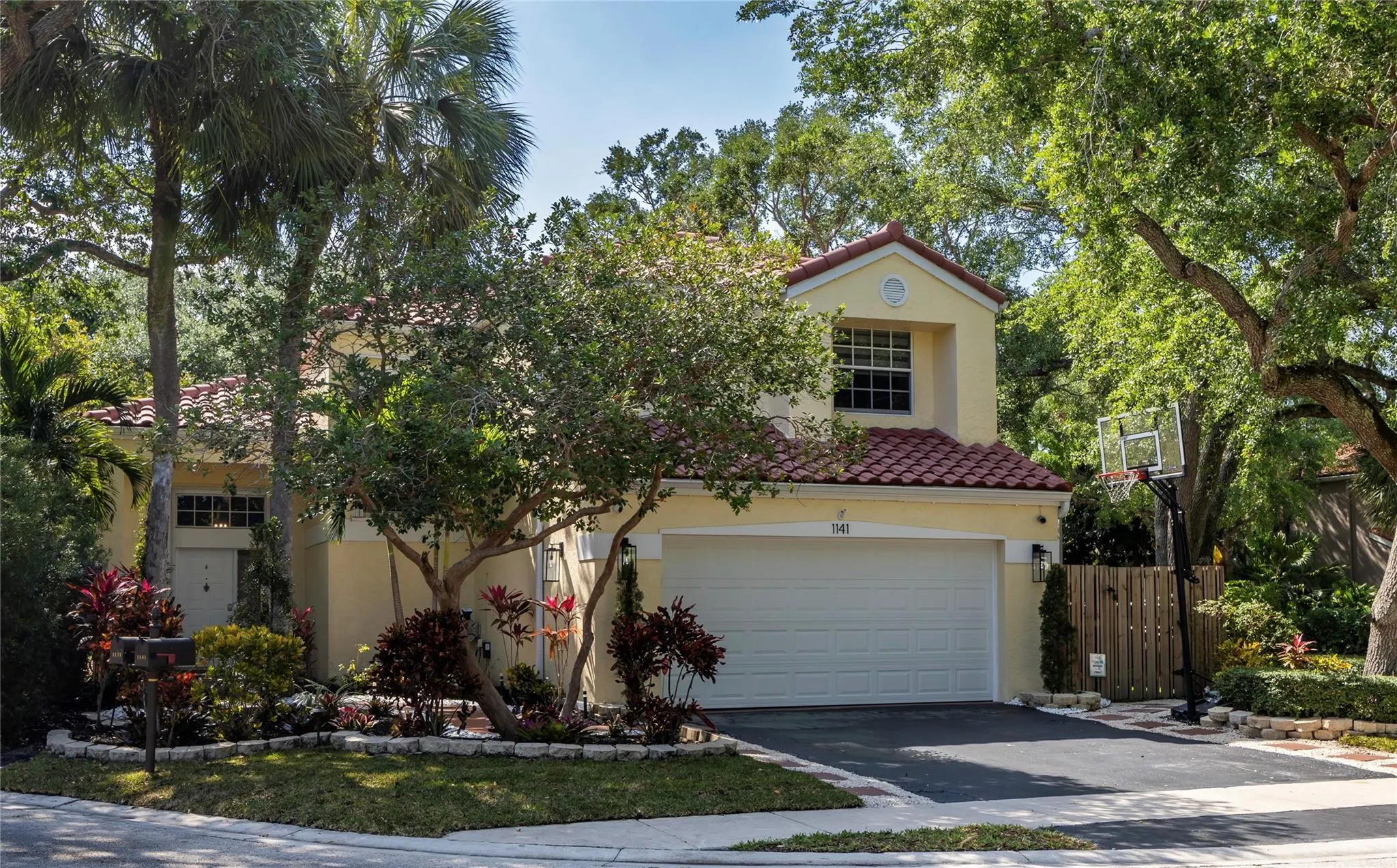 1141 NW 108th Ave