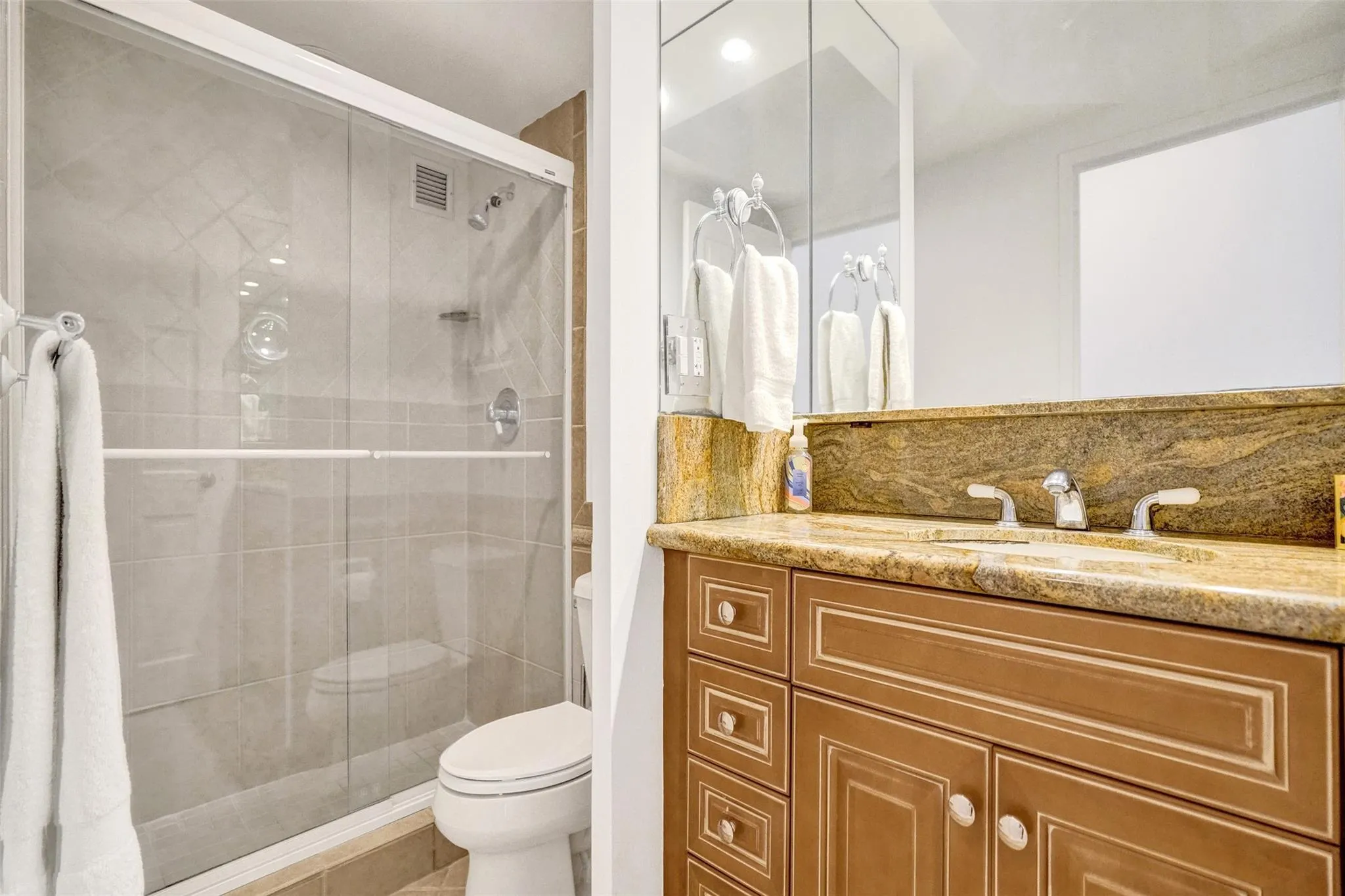 3900 N Ocean Dr, #9C