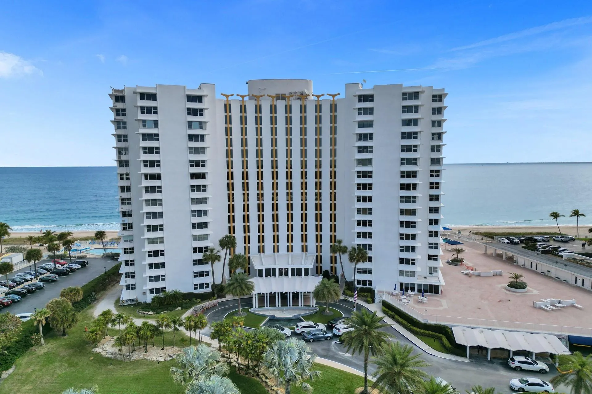 3900 N Ocean Dr, #9C