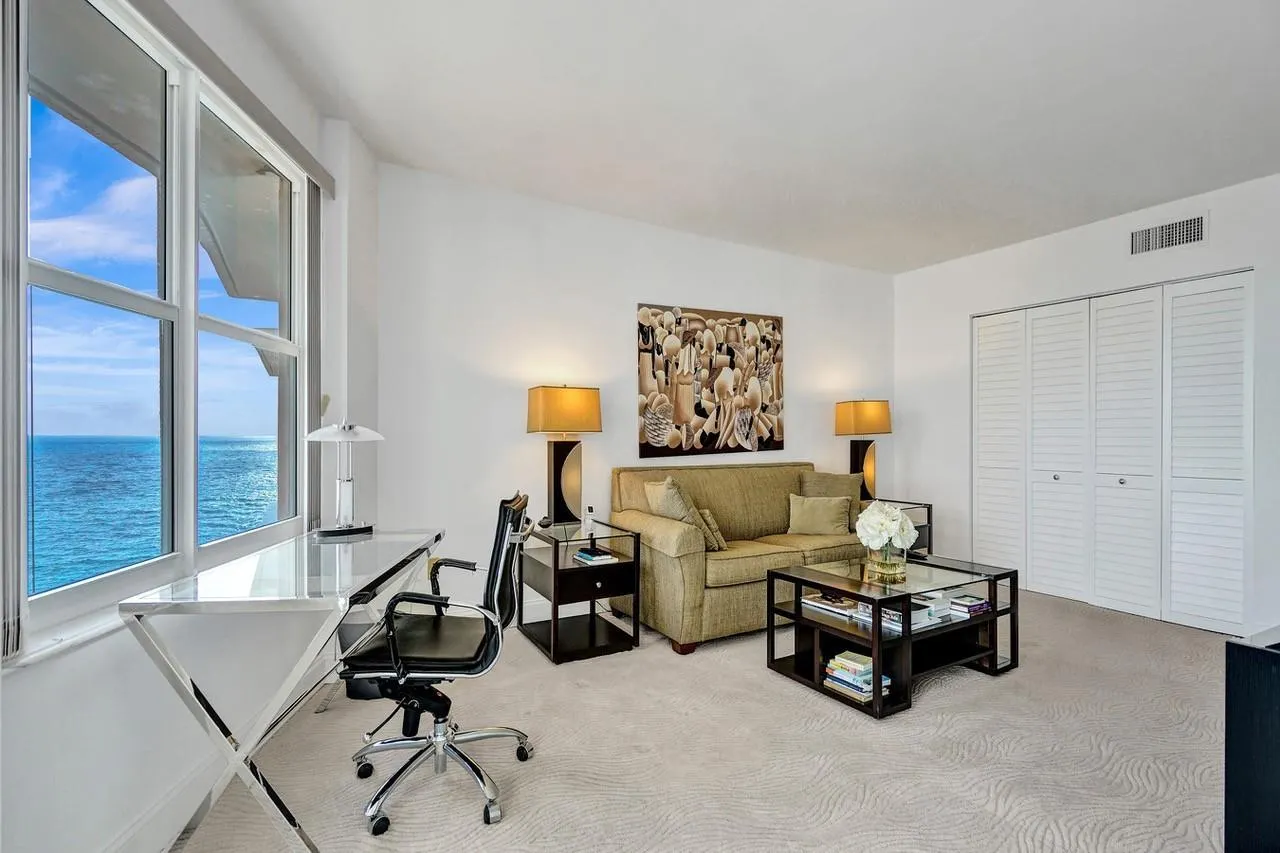 3900 N Ocean Dr, #9C